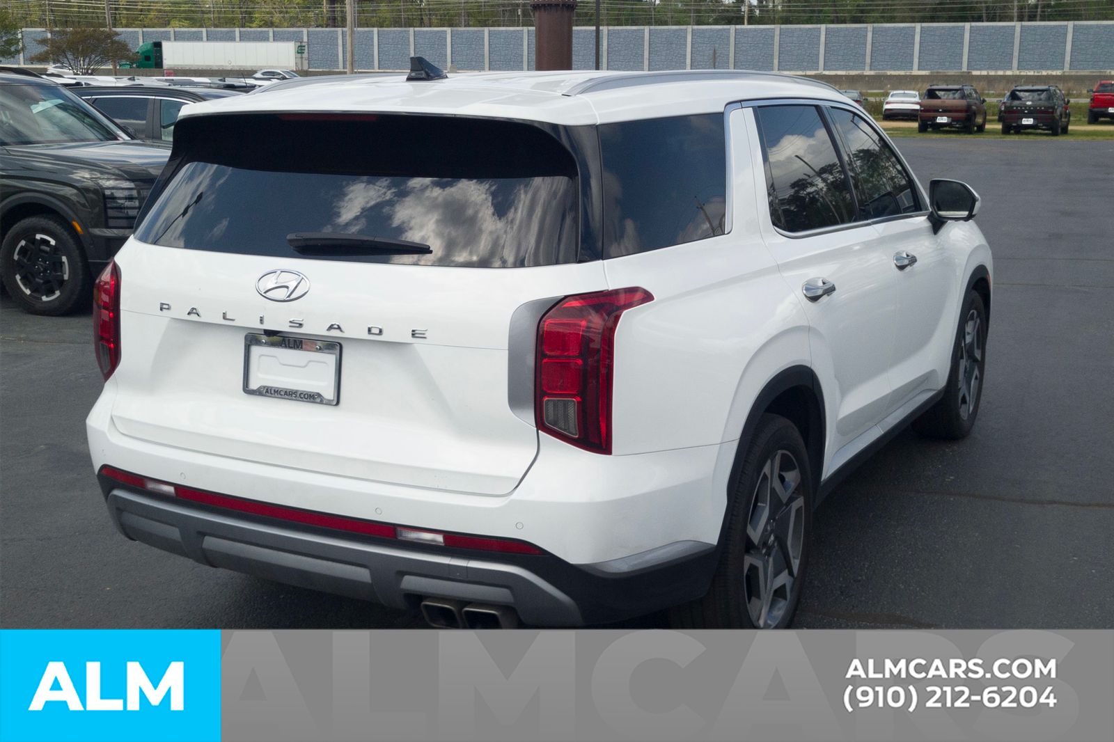 View vehicle photo 6