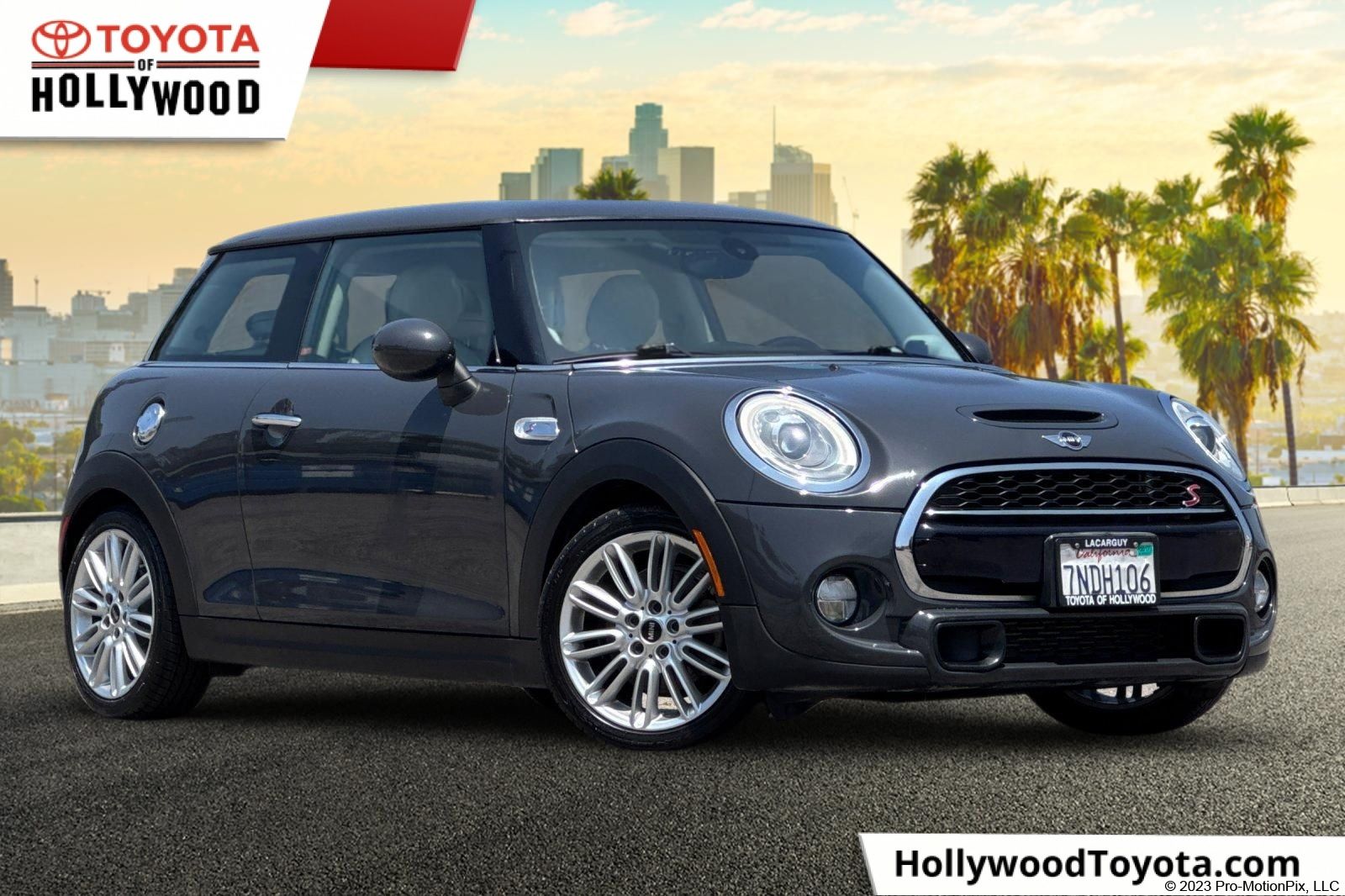 Thunder Gray Metallic 2015 MINI Cooper Hatchback Front-Wheel Drive 6-Speed Automatic