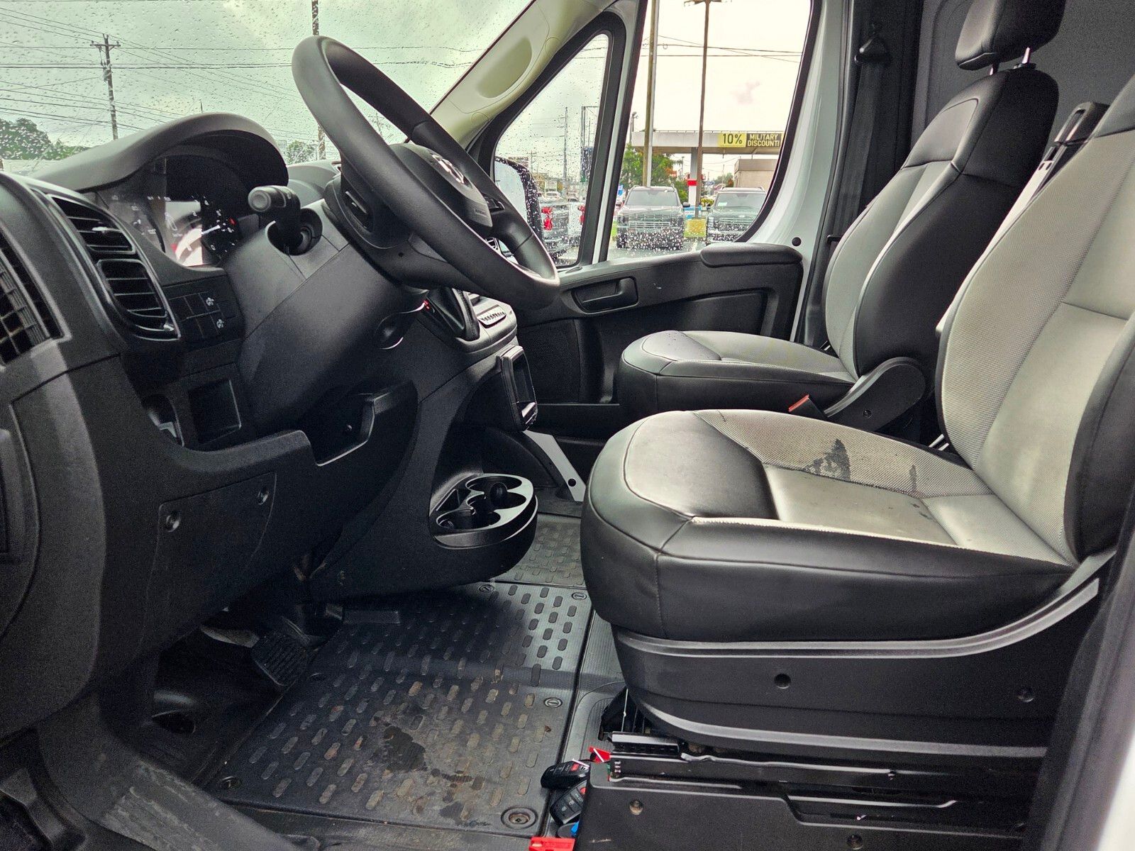 Used 2023 White Ram High Roof image 5