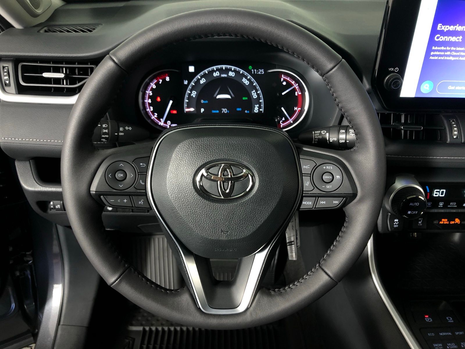 2025 Toyota RAV4 XLE Premium 13