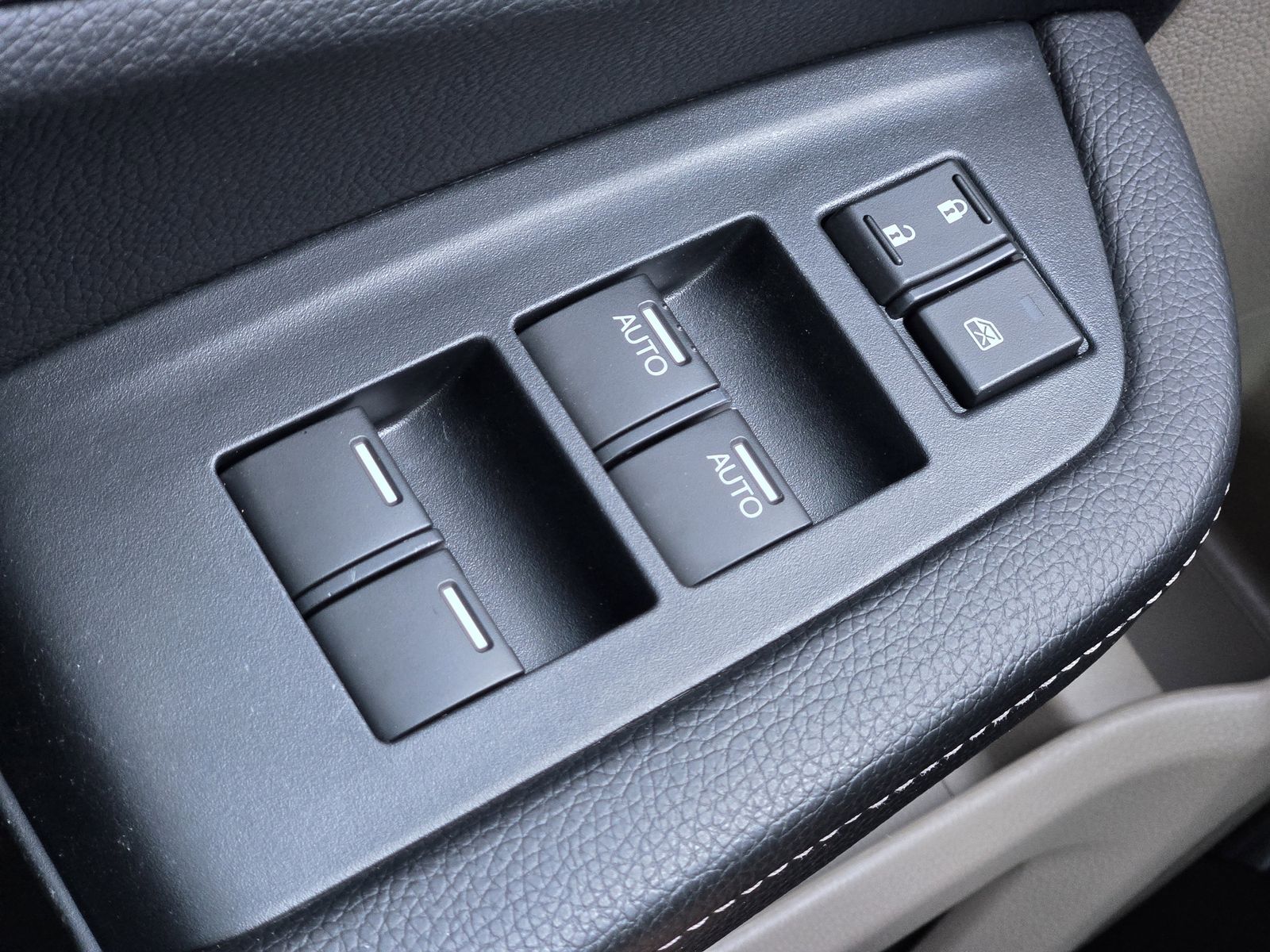 2022 Honda Ridgeline RTL White at AutoSavvy Houston Southwest