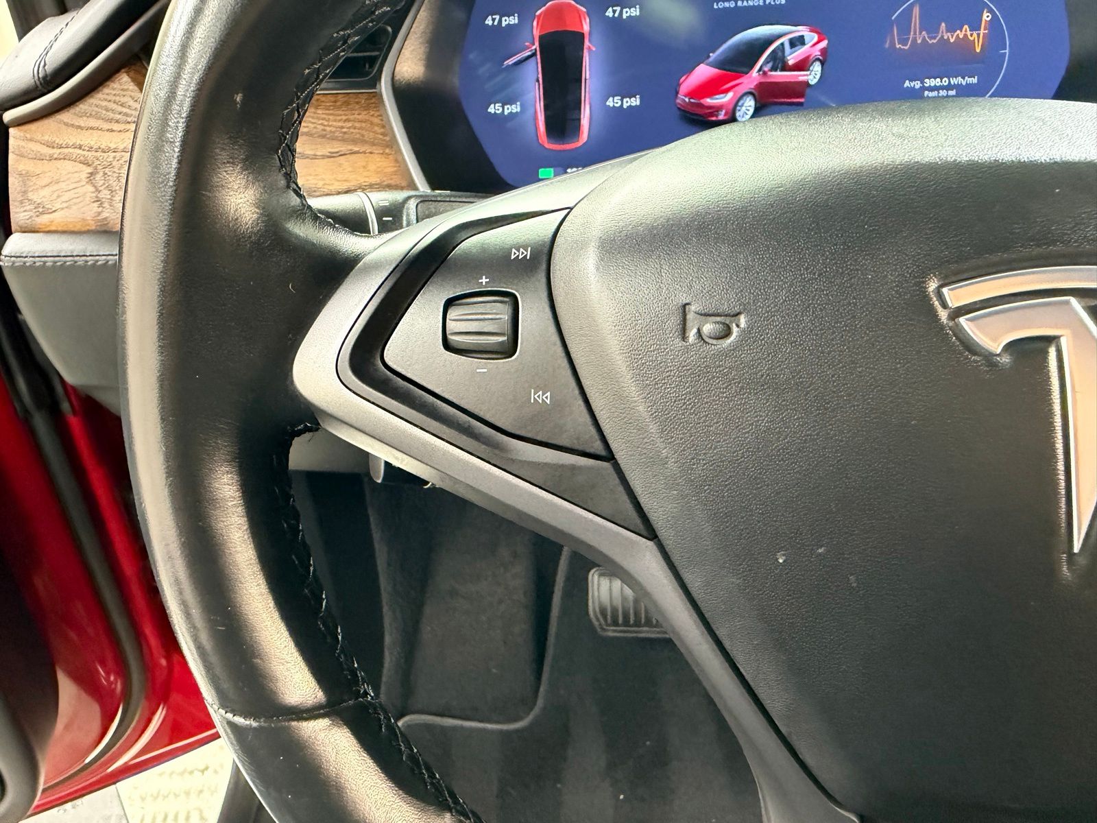 Used 2021  Tesla Long Range image 33