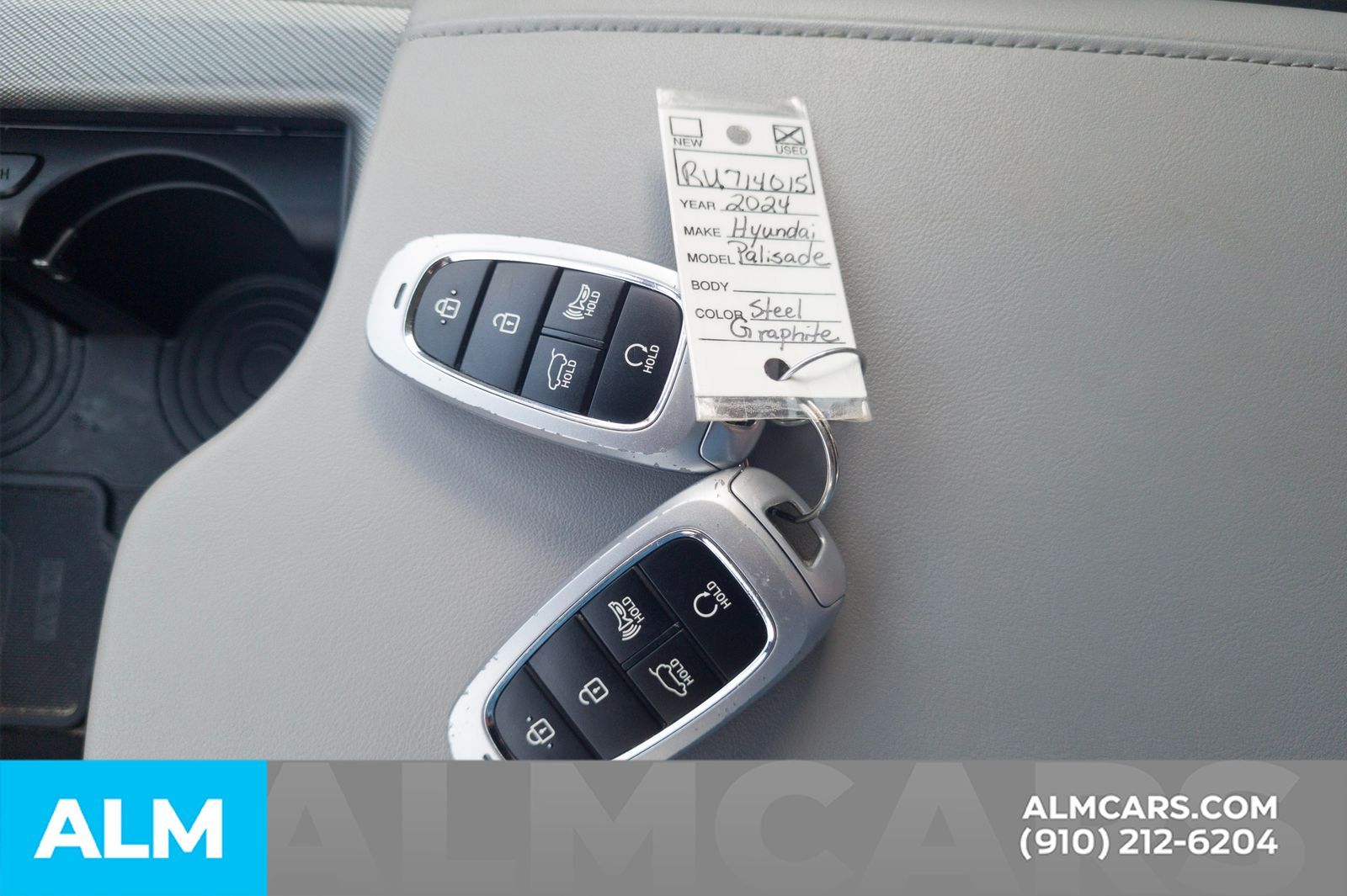 Used 2024 Graphite Hyundai SEL image 17