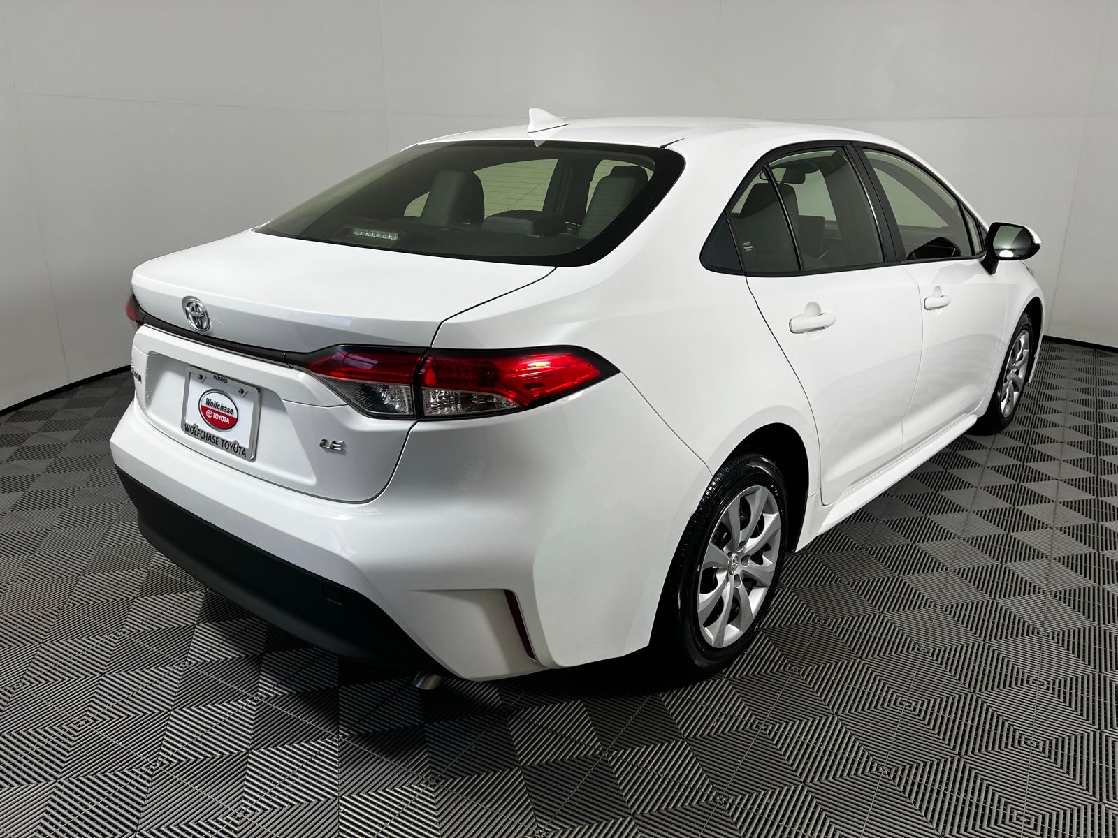 Thumbnail: 2024 Toyota Corolla - 5