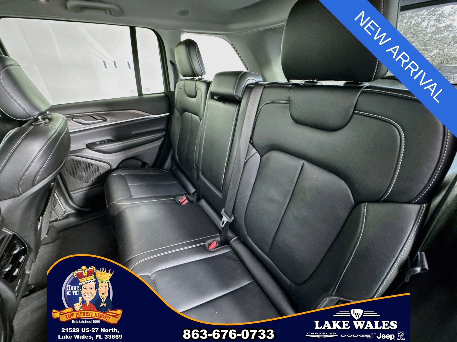 2023 Bright White Clearcoat Jeep Grand Cherokee Limited 4X4 SUV