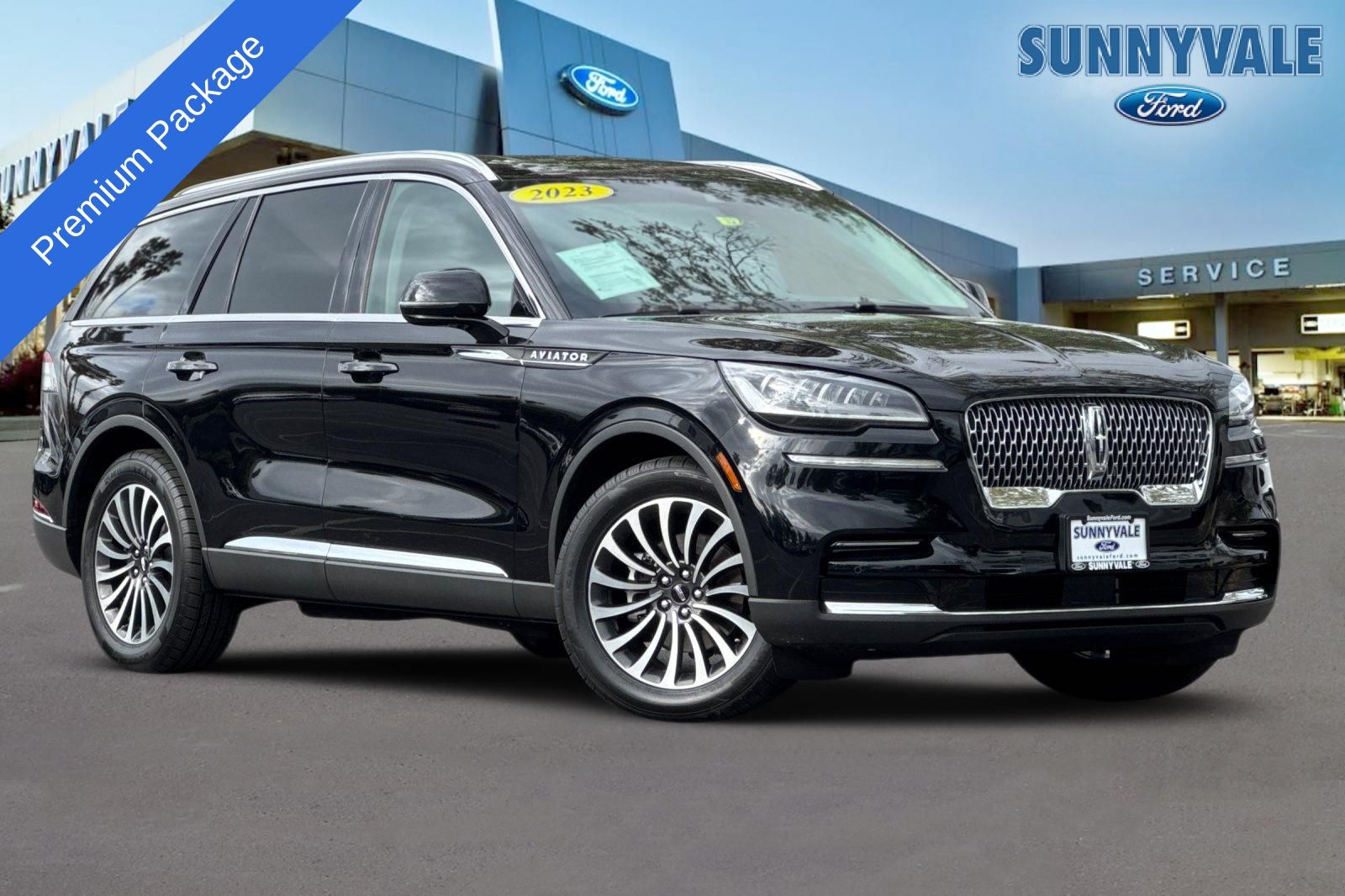 Black Metallic 2023 Lincoln Aviator SUV / Crossover Rear-Wheel Drive Automatic