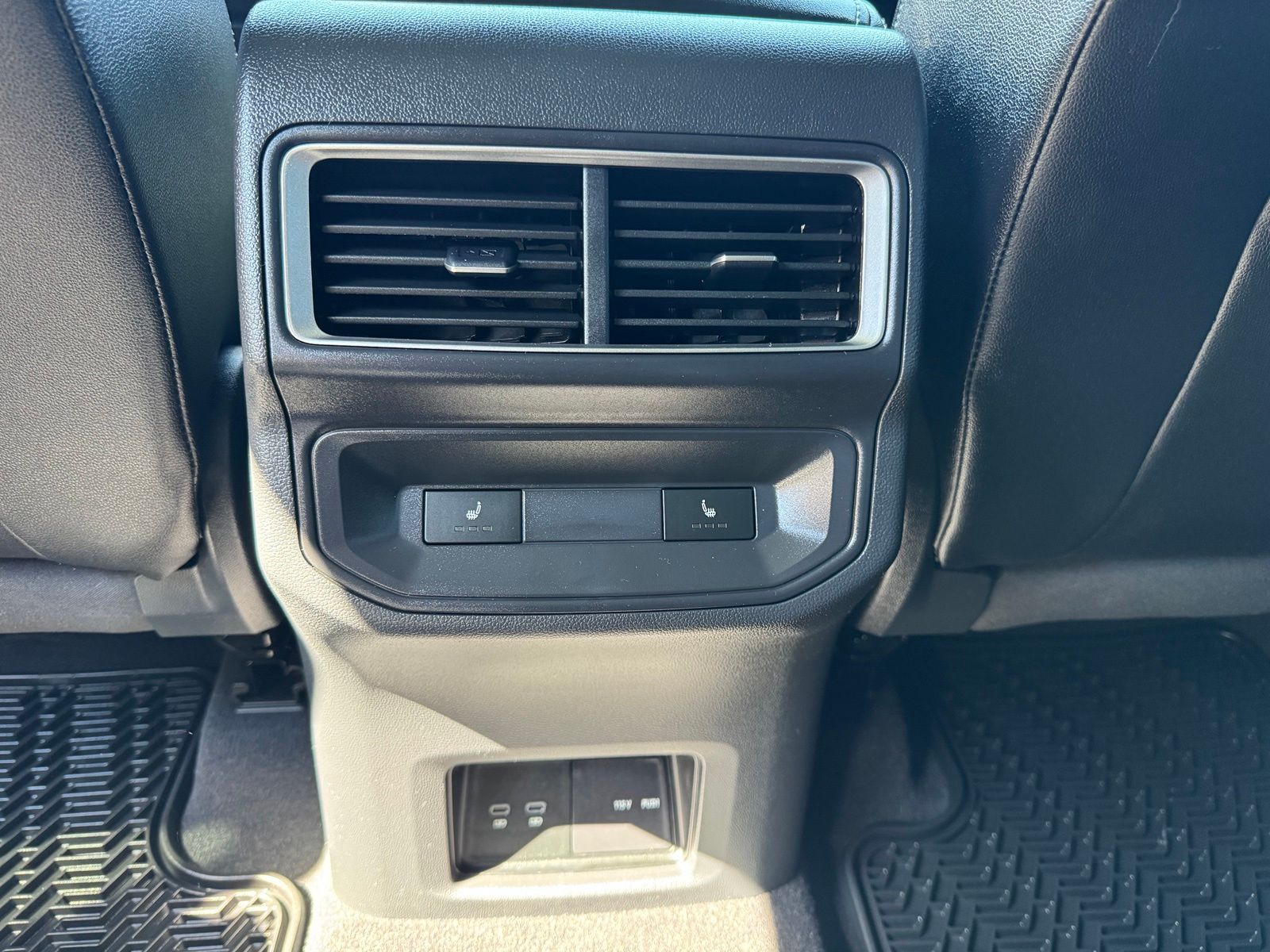 Used 2025 Volkswagen Atlas Cross Sport SUV
