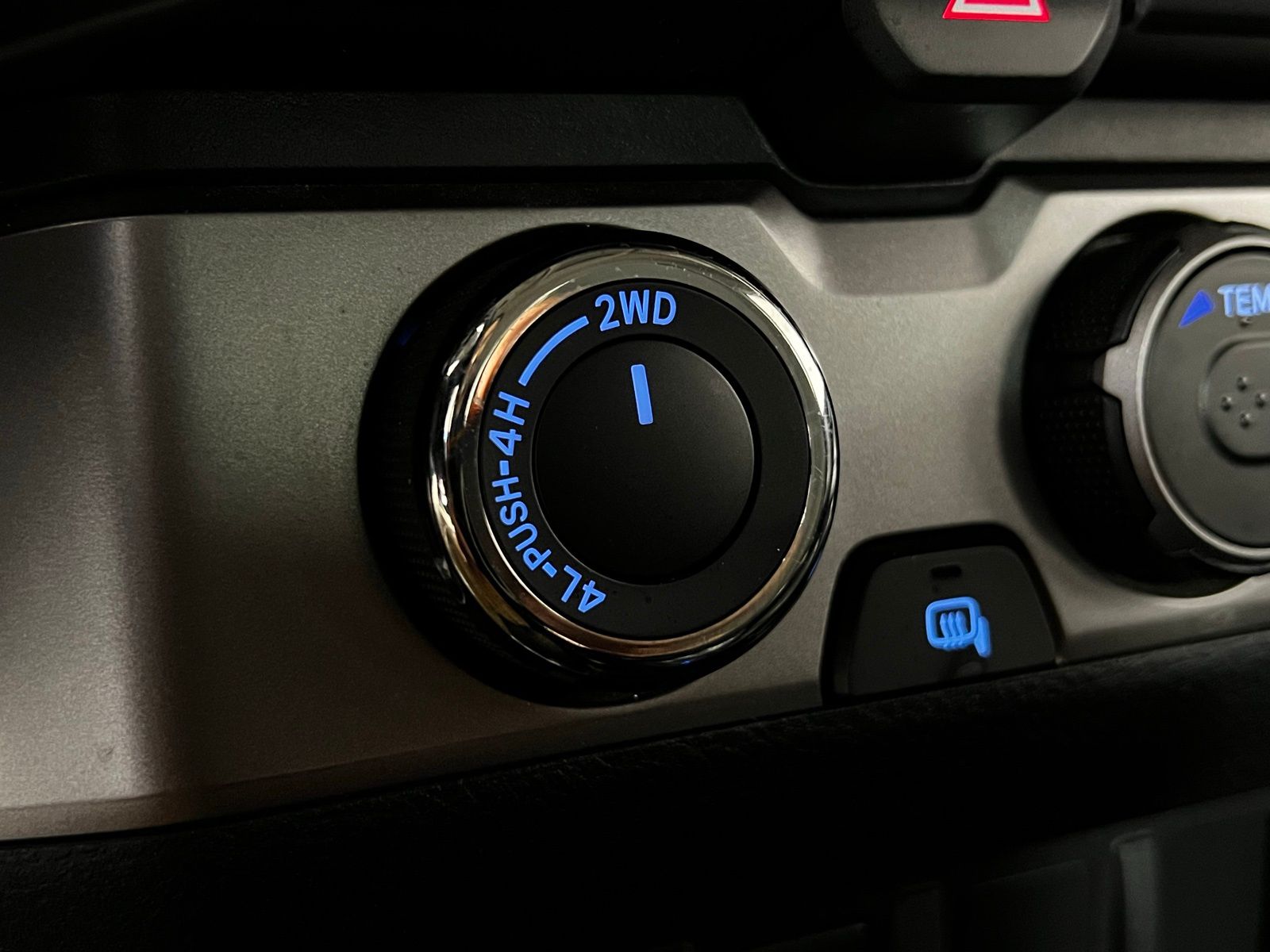 Thumbnail: 2022 Toyota Tacoma - 19