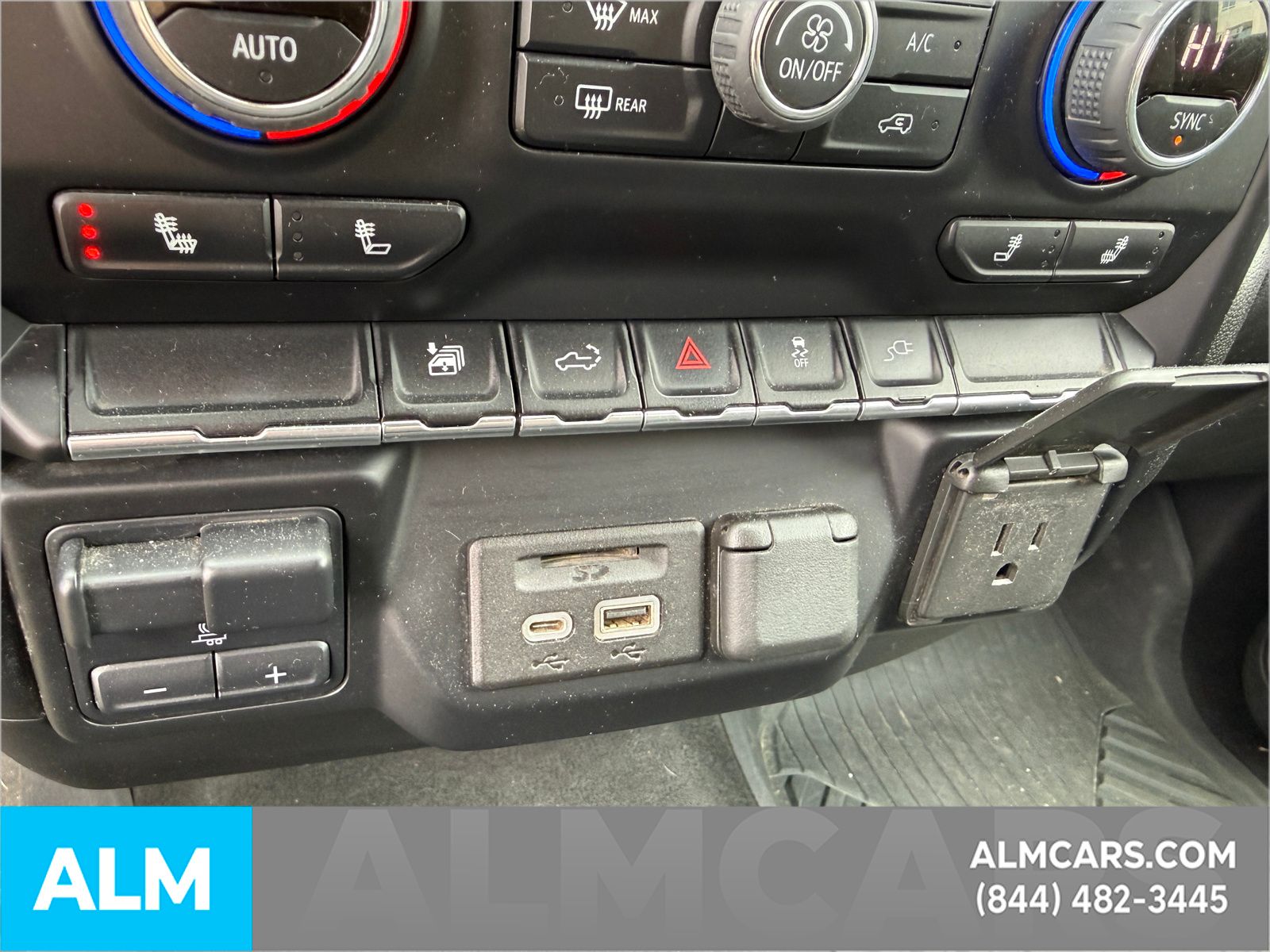 Used 2022 White Chevrolet LT image 23