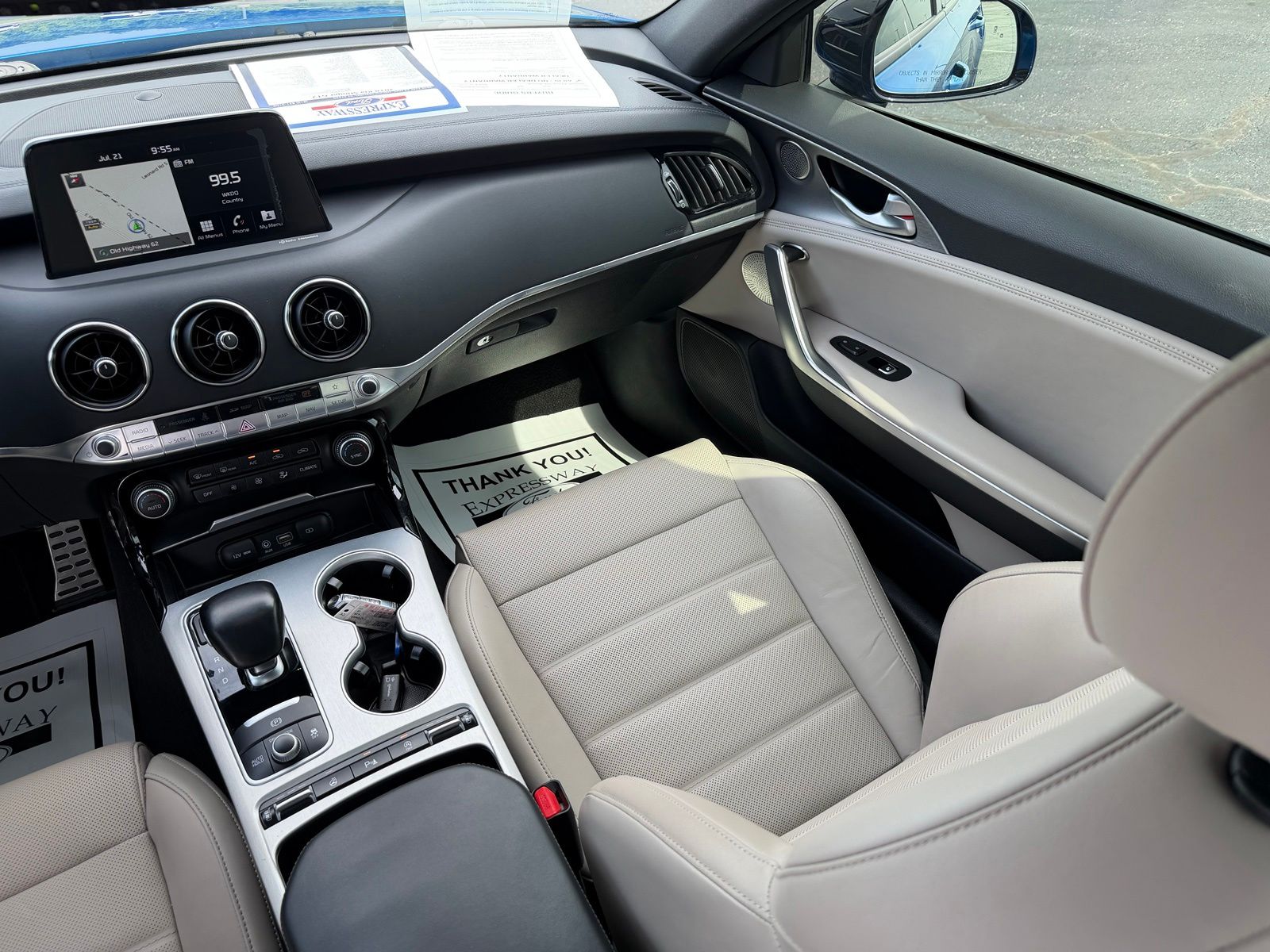 2018 Kia Stinger image 17