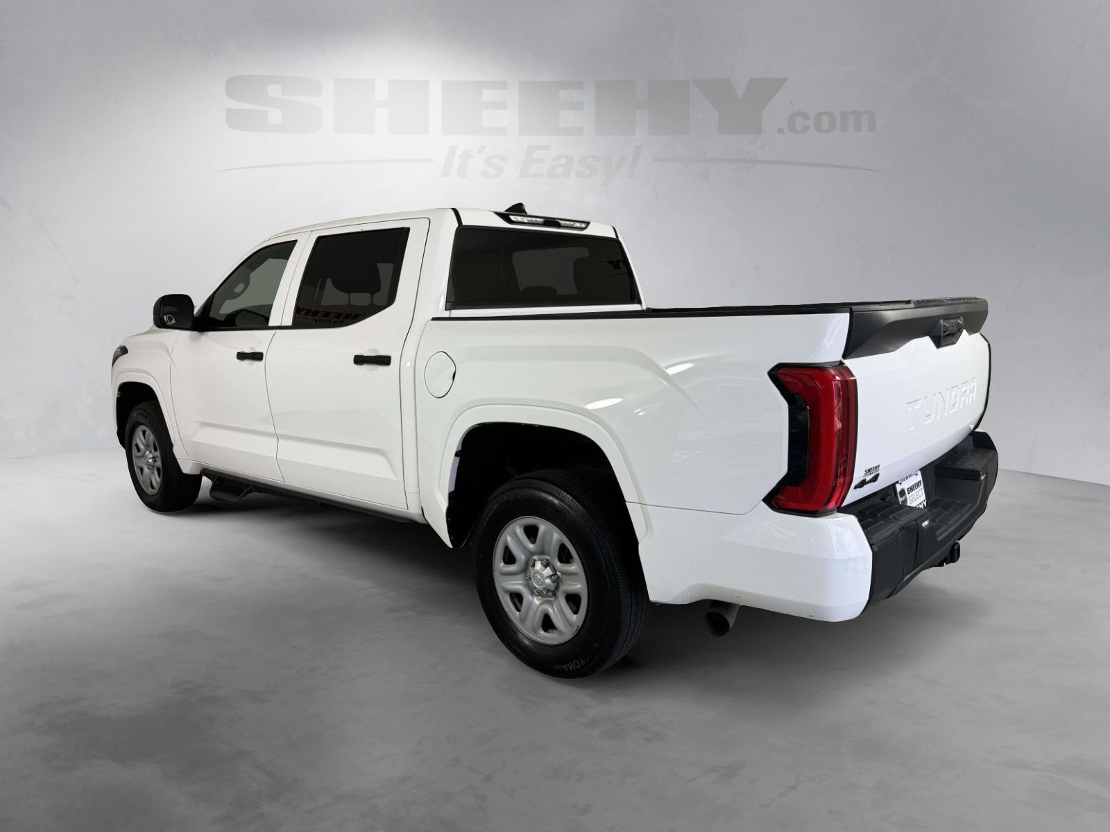 Used 2025 White Toyota SR image 13