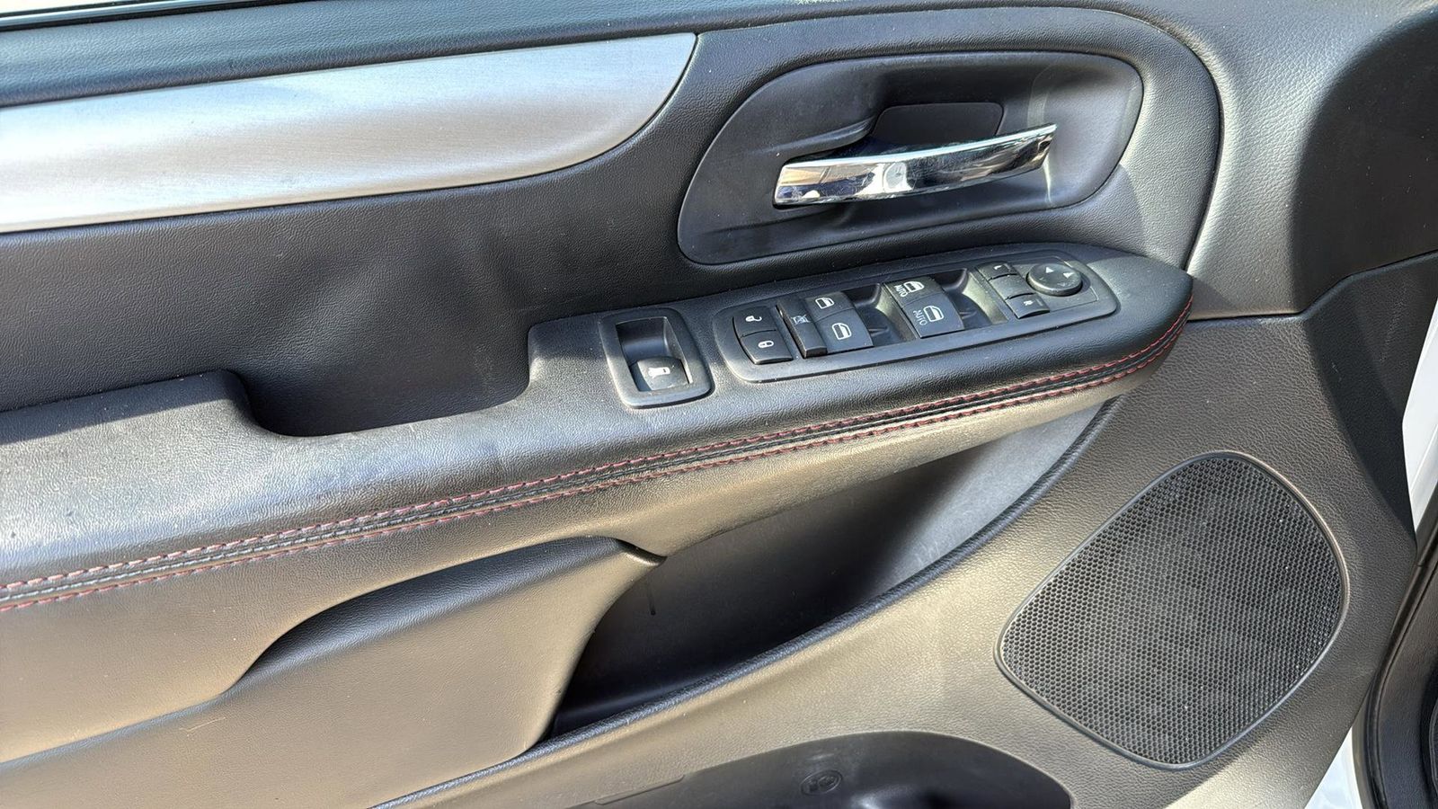 Used Car 2019 Dodge Grand Caravan  Gt For Sale Under $10,000 In Austin, Texas