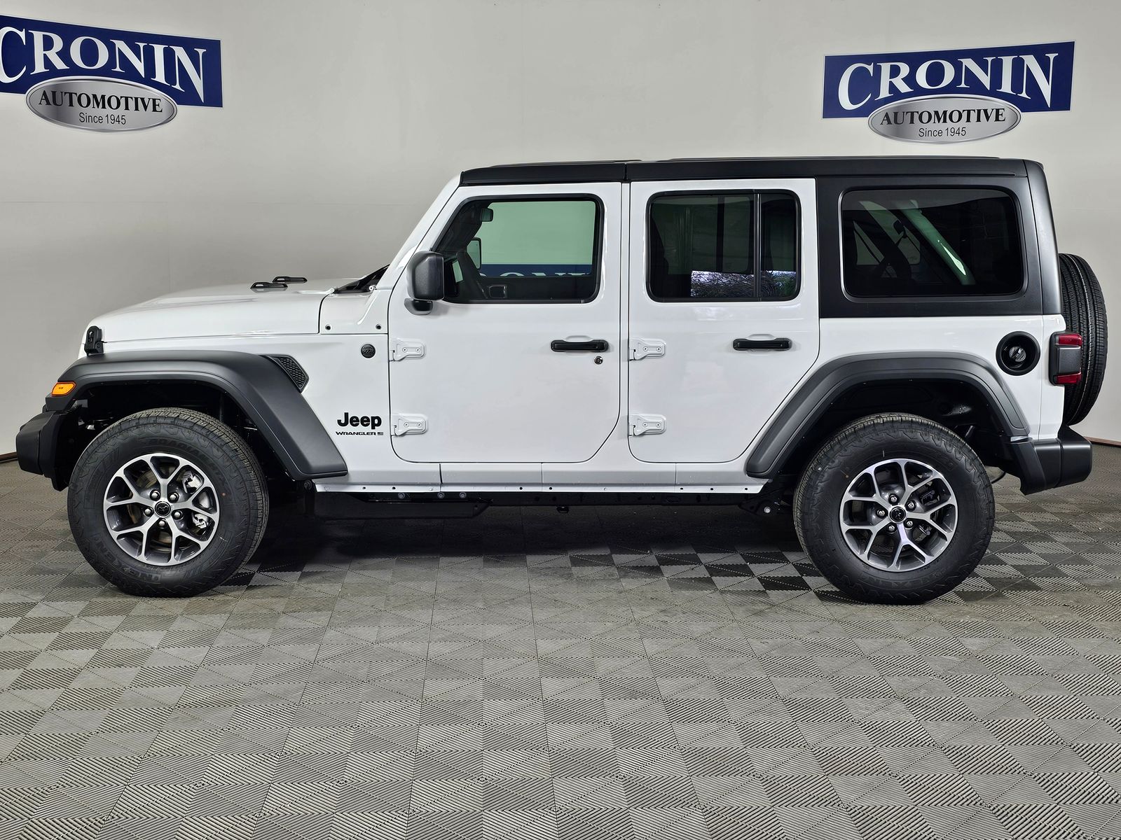 View vehicle photo 2