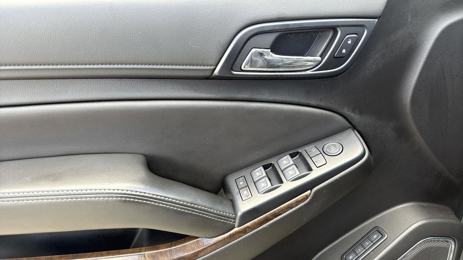 Used Car 2020 Chevrolet Tahoe  Lt For Sale Under $30,000 In Austin, Texas