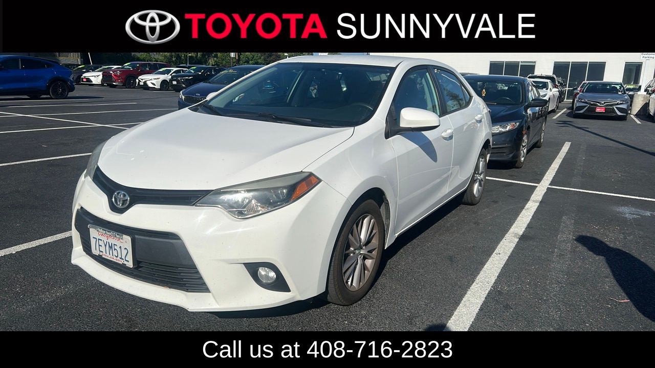 2014 Toyota Corolla's photo