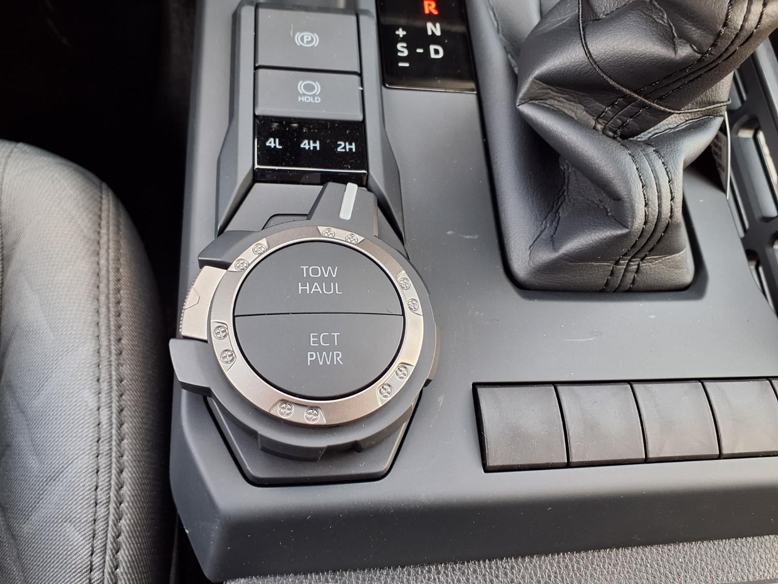 2026 Toyota Tacoma SR5 - 8