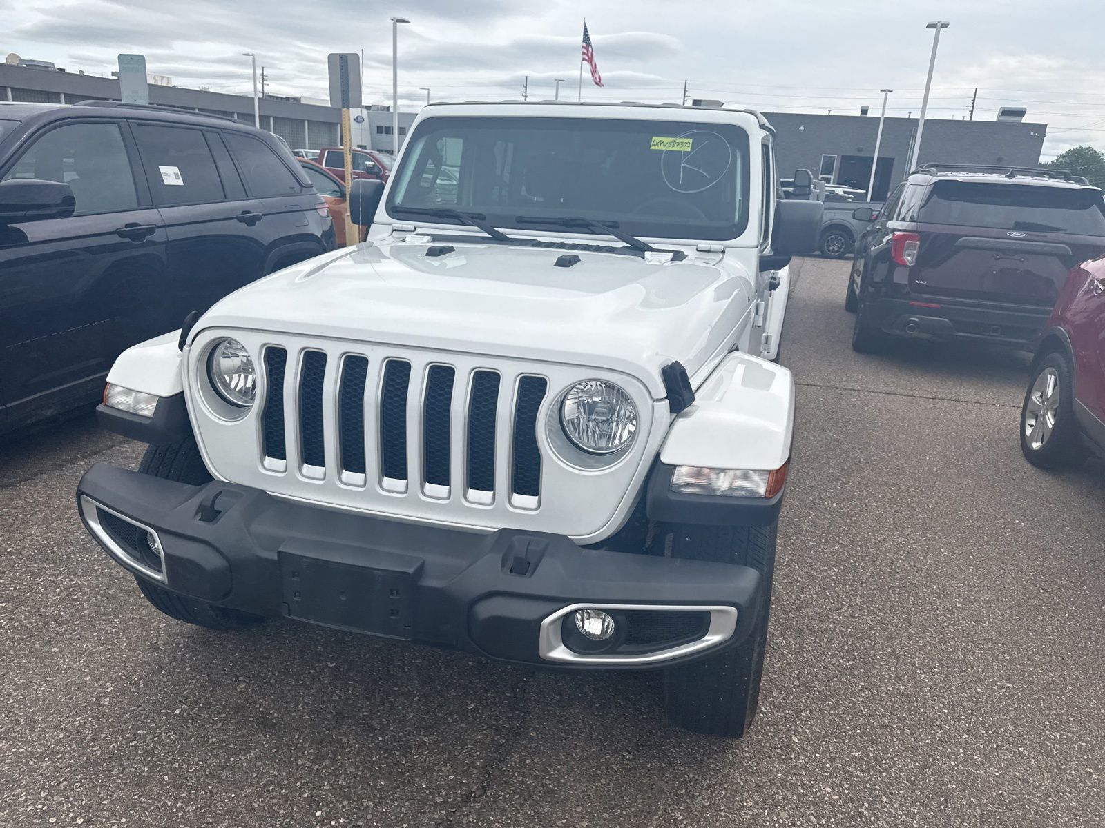 View vehicle photo 3