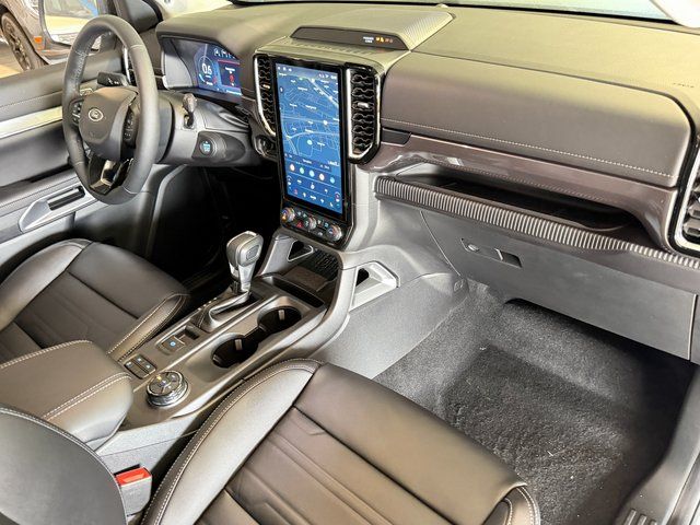 New 2025 Oxford White Ford Lariat image 10