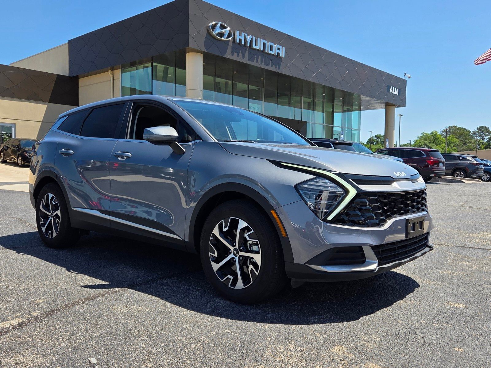 Everlasting Silver 2025 Kia Sportage EX FWD SUV / Crossover Front-Wheel Drive 8-Speed Automatic