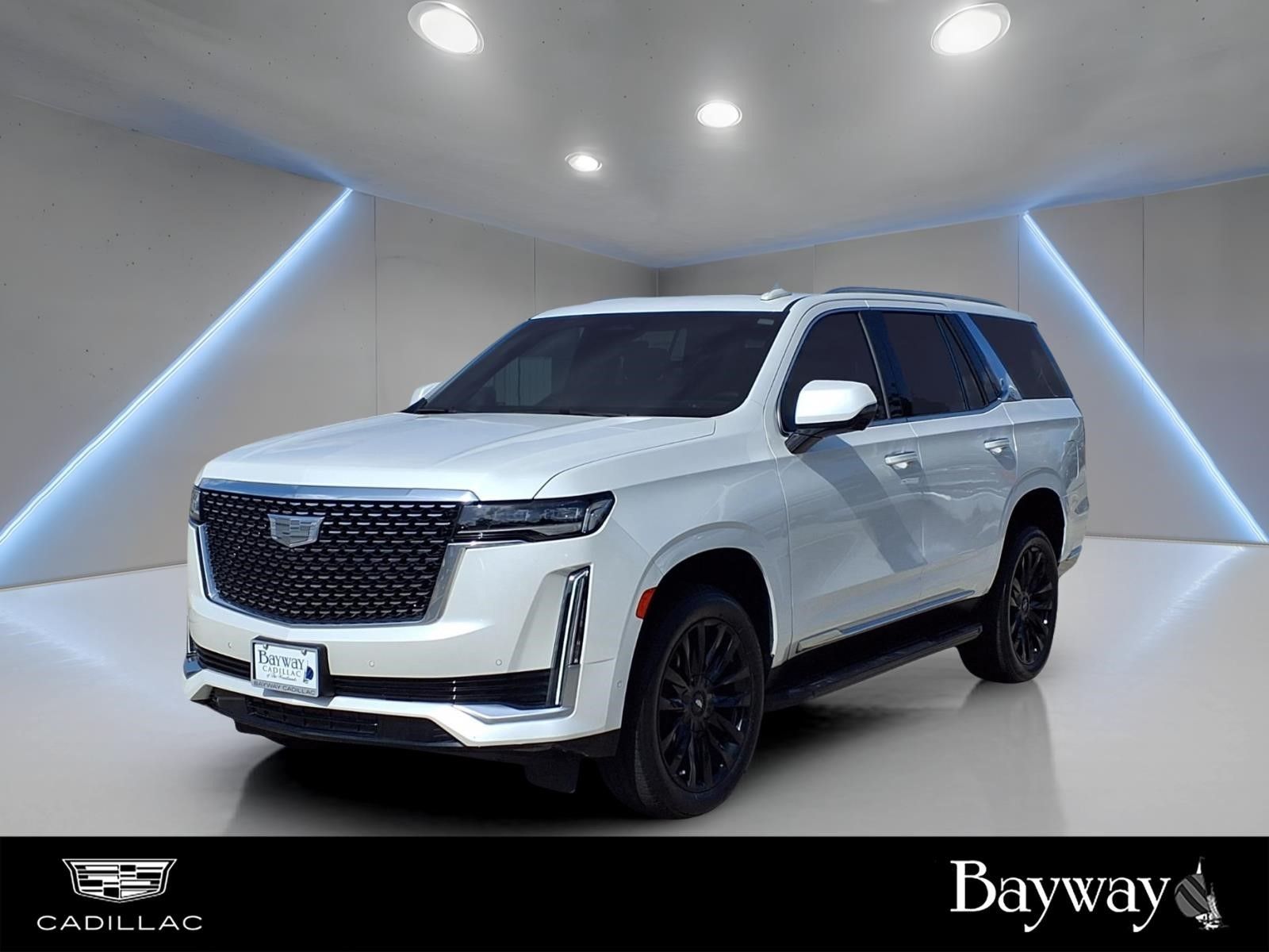 Crystal White Tricoat 2024 Cadillac Escalade SUV / Crossover Rear-Wheel Drive 10-Speed Automatic