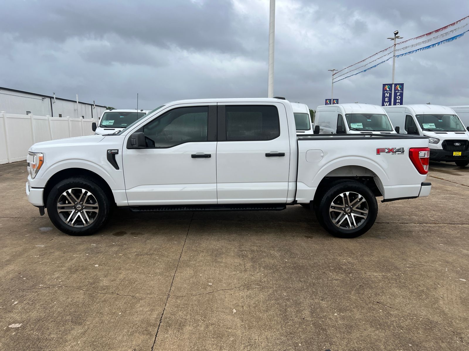 View vehicle photo 6