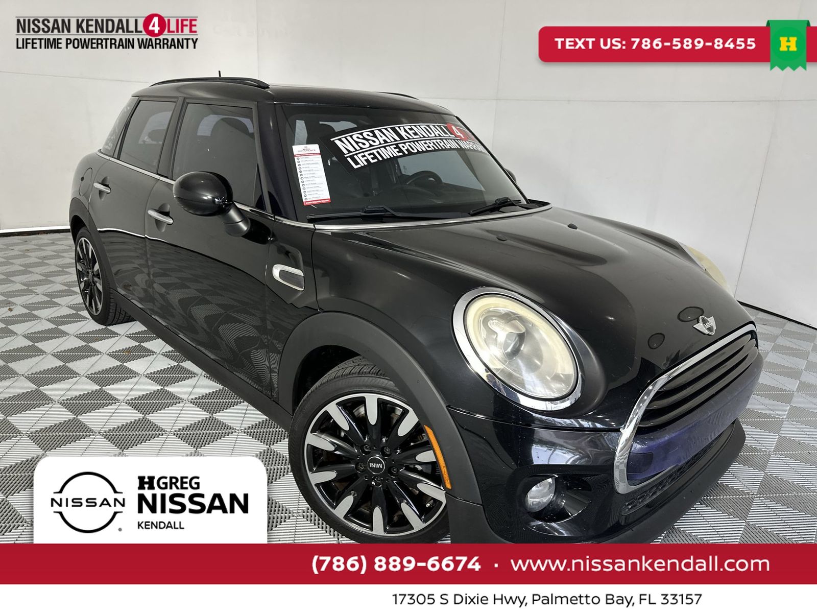 Midnight Black Metallic 2016 MINI Cooper Hatchback Front-Wheel Drive 6-Speed Automatic