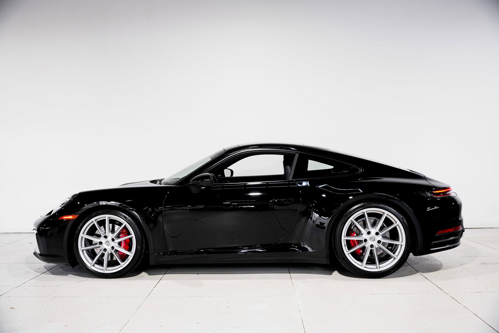 2022 Porsche 911 Carrera 4S — photo 7