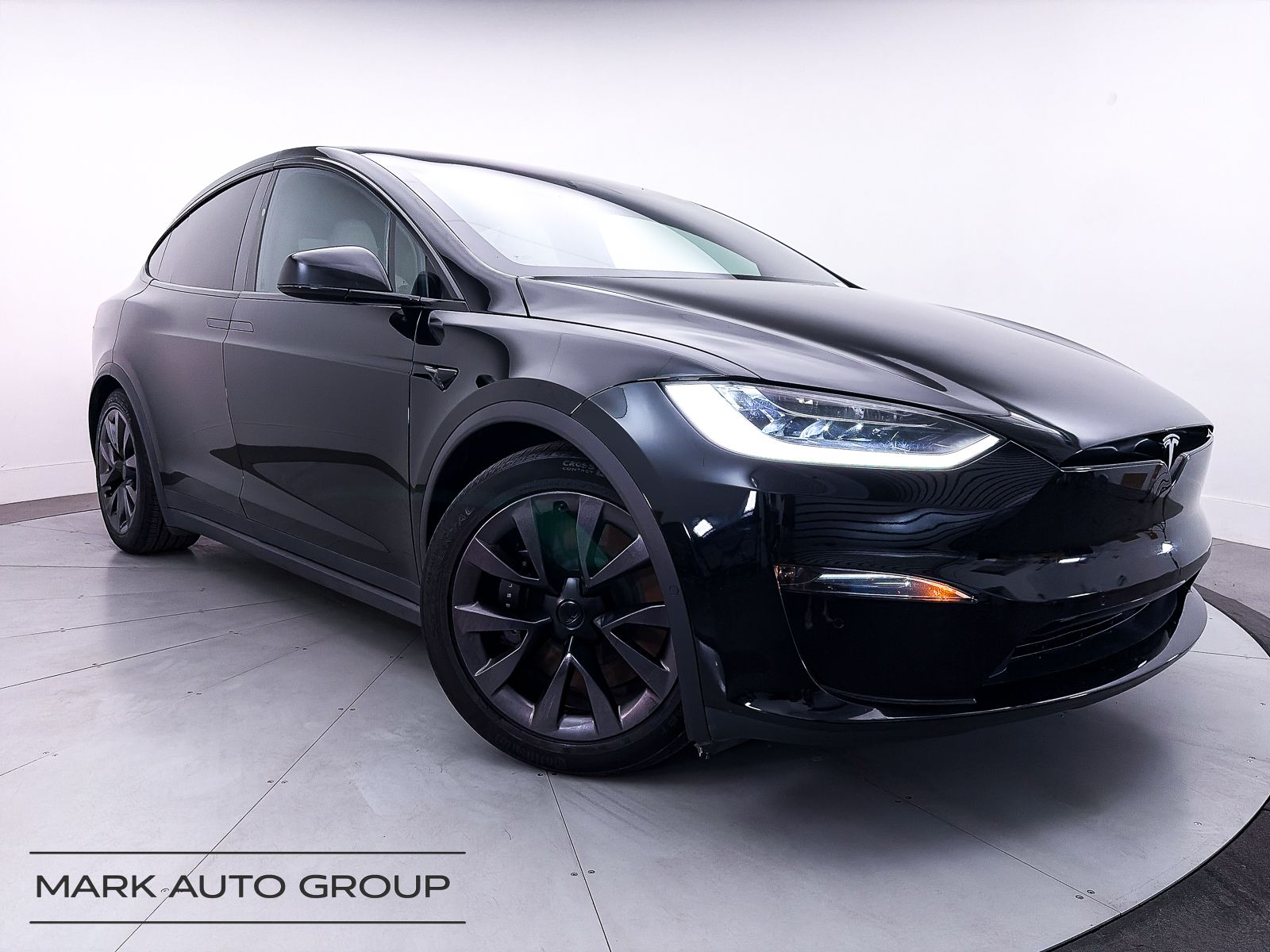 2022 Tesla Model X Base