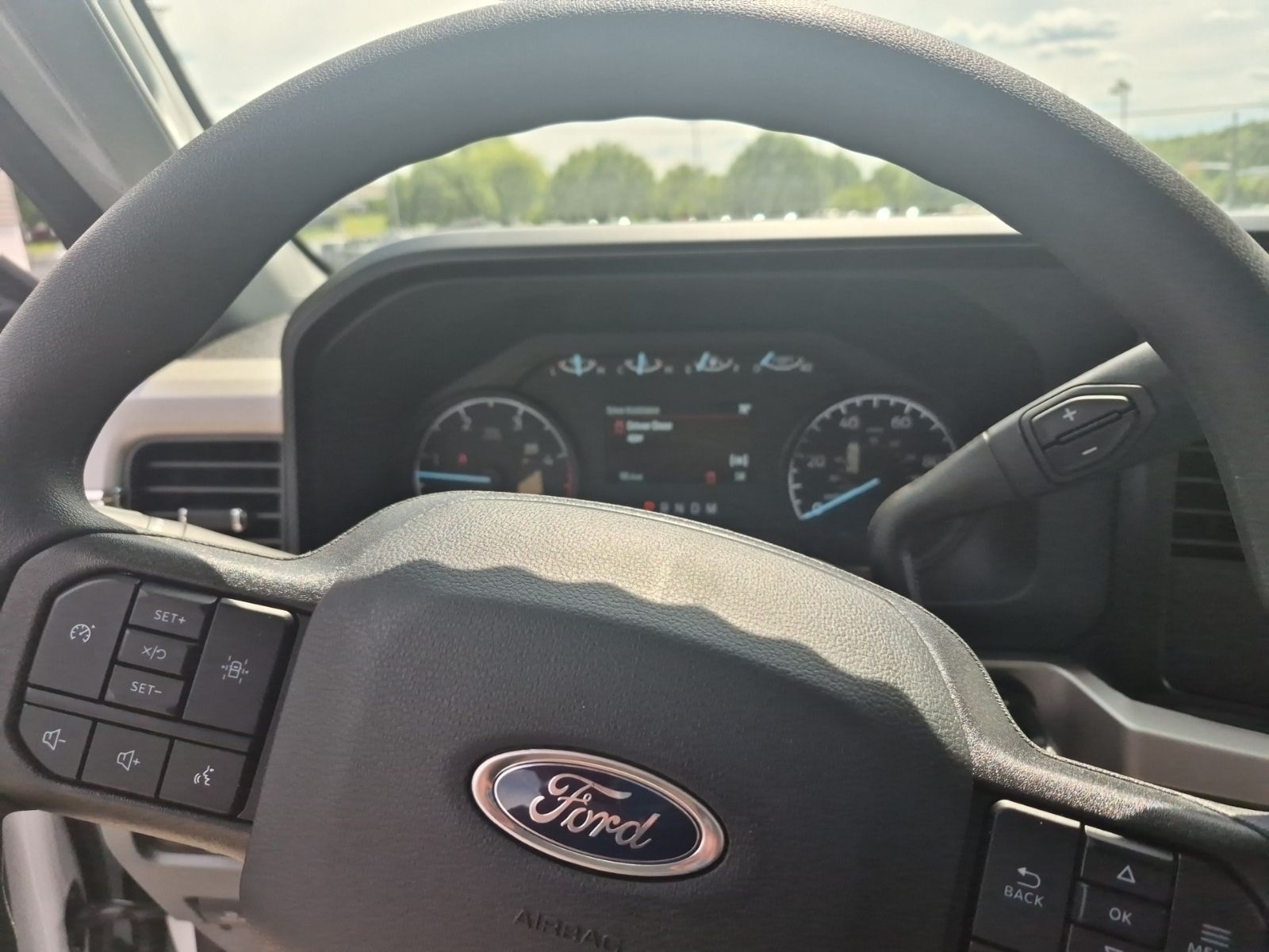 New 2026 Oxford White Ford XL SERVICE BODY image 14