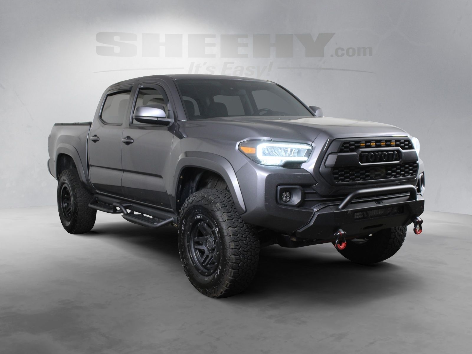 Used 2021 Gray Toyota SR5 image 2