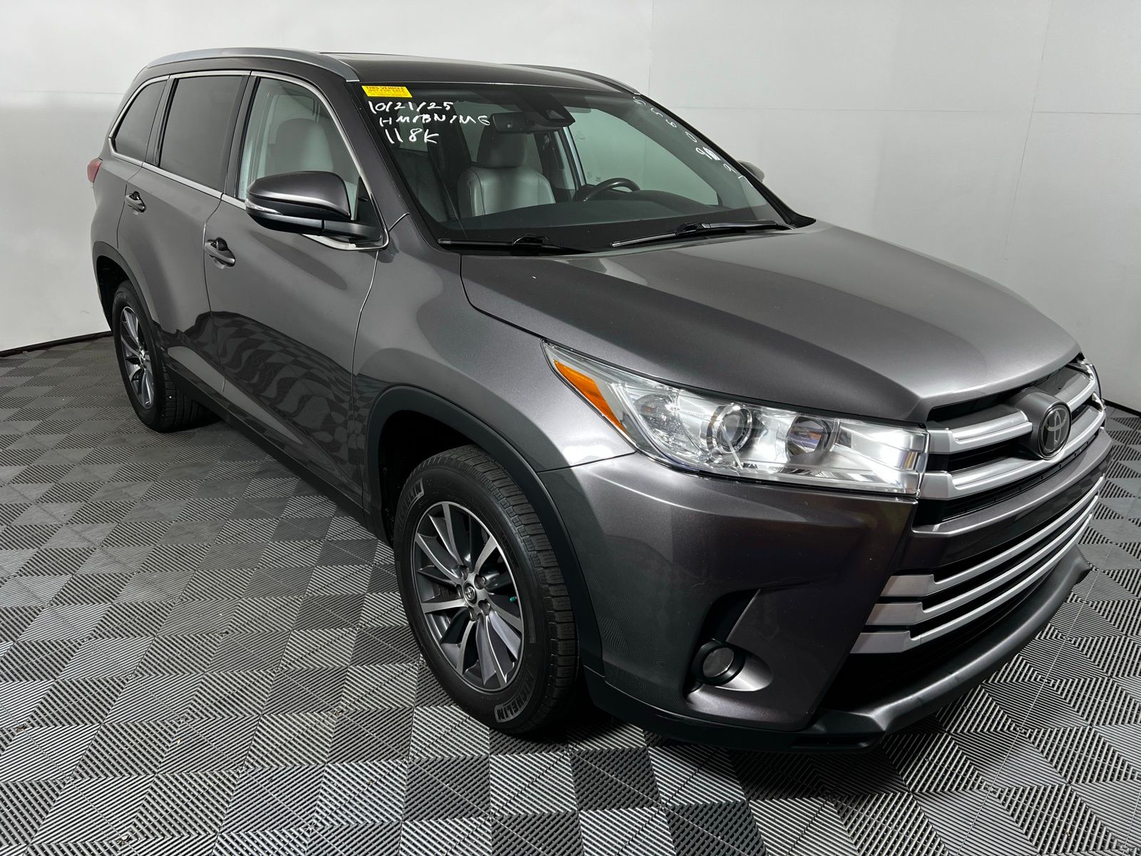 Thumbnail: 2019 Toyota Highlander - 3