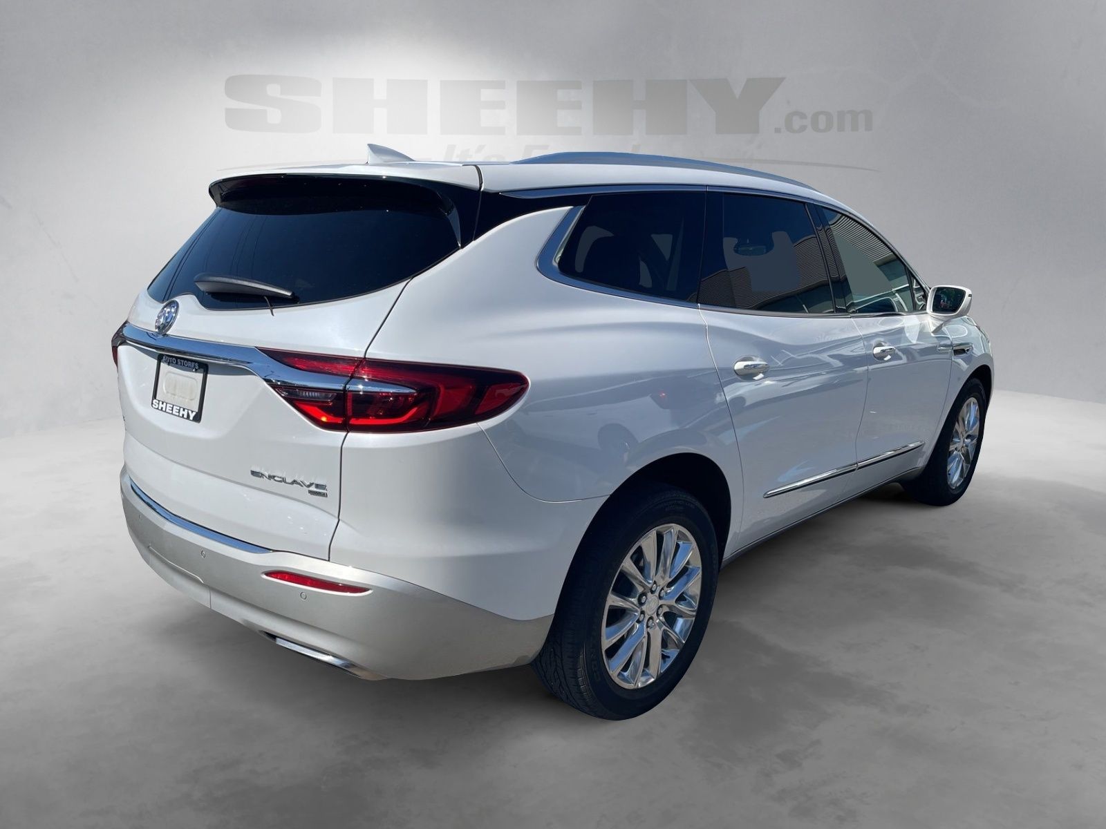 Used 2018 White Frost Buick Premium Group image 4