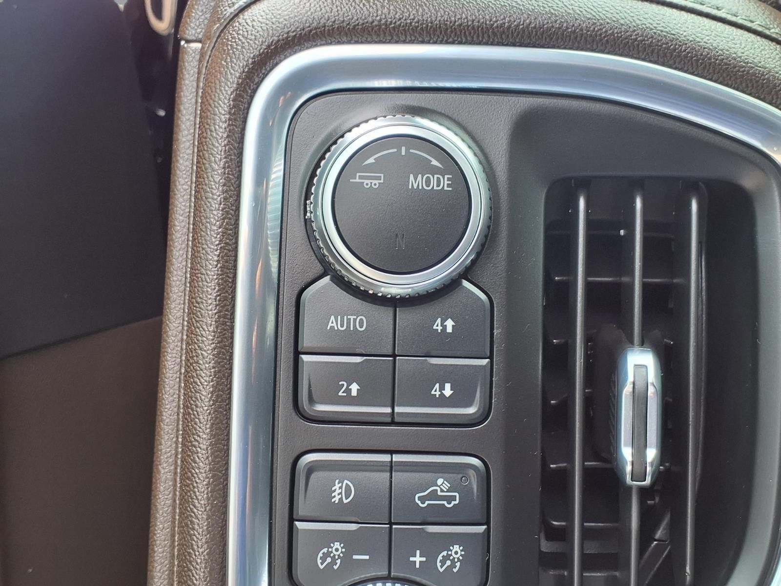2023 GMC Sierra 2500HD Denali Black at EAG Ford Navasota