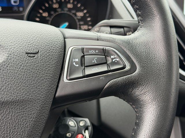 Used 2018 Shadow Black Ford SEL image 21