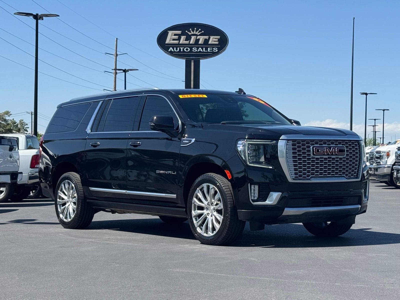  2023 GMC Yukon XL Denali 4WD   