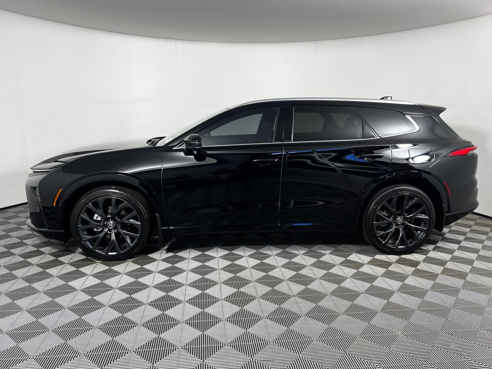 Thumbnail: 2026 Toyota Crown Signia - 8