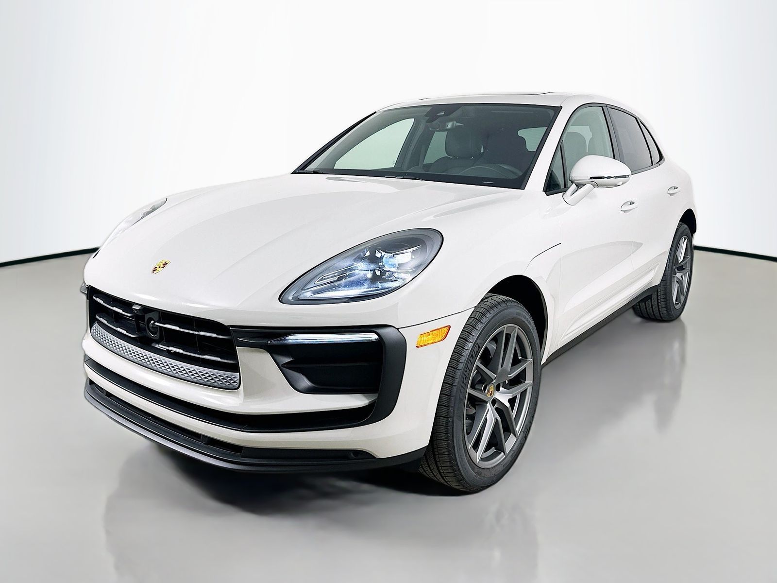 Chalk 2026 Porsche Macan SUV / Crossover All-Wheel Drive 7-Speed Automatic