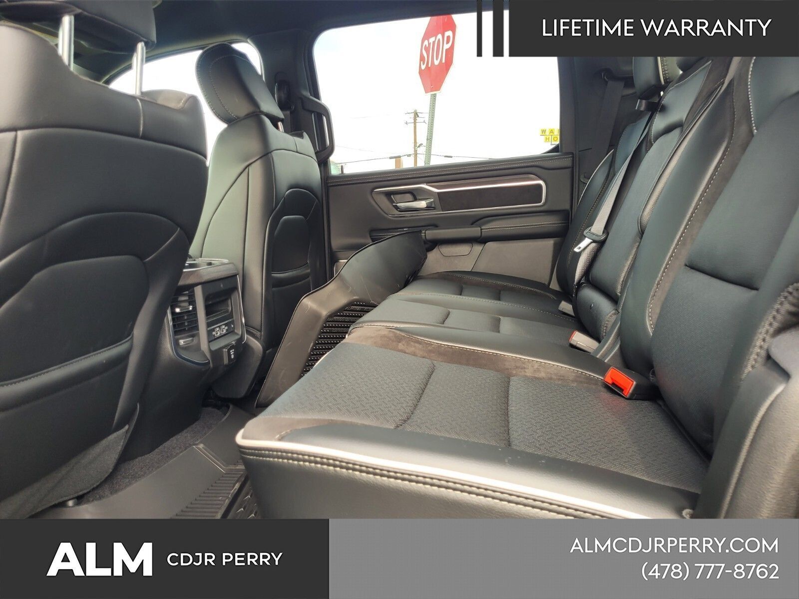 2026 RAM 1500 Laramie - Photo 10