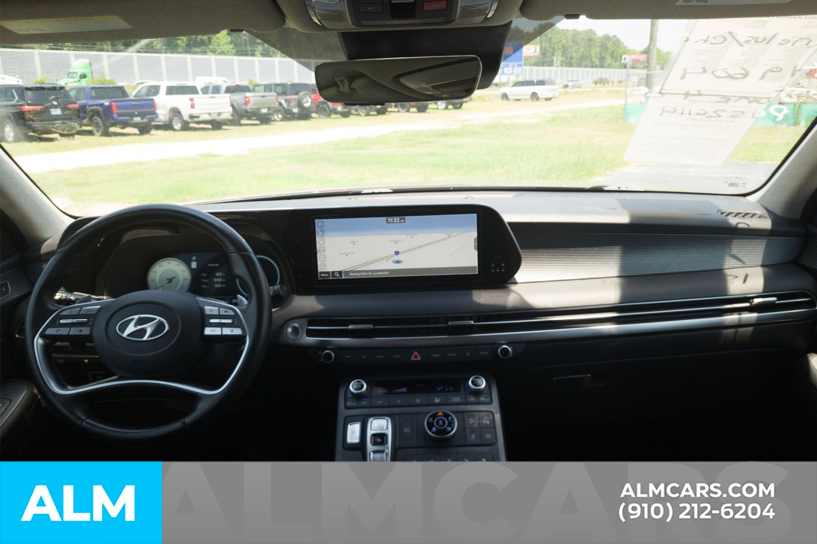 Used 2023 Graphite Hyundai Limited image 22