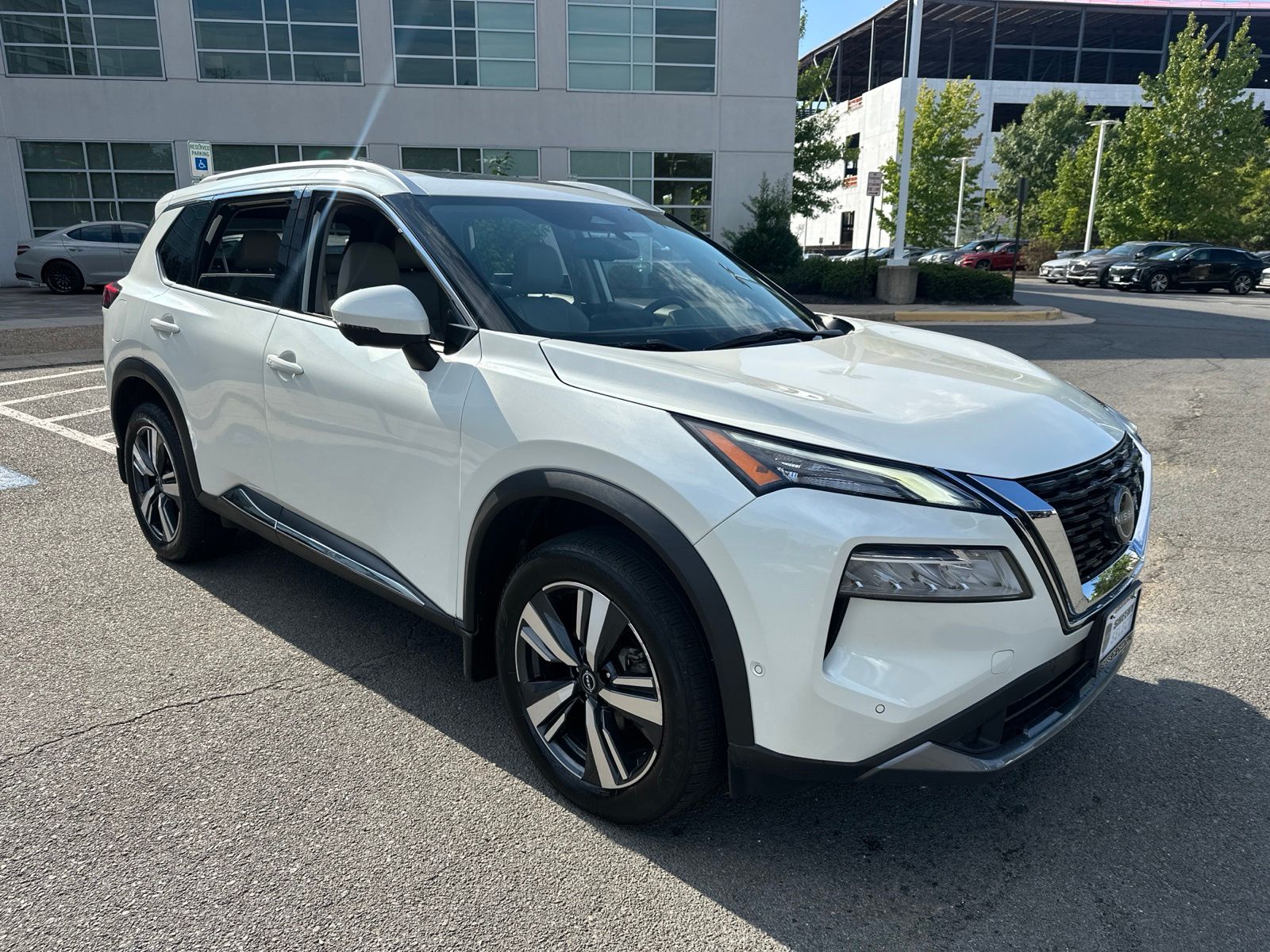 Pearl White Tricoat 2023 Nissan Rogue SUV / Crossover All-Wheel Drive Continuously Variable Transmission