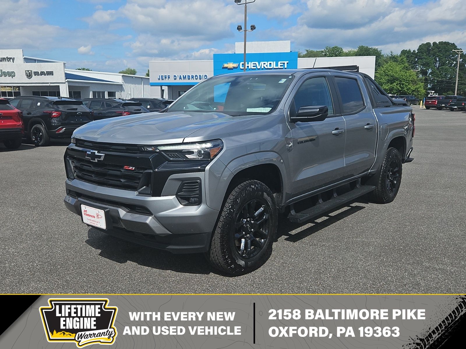 Sterling Gray Metallic 2025 Chevrolet Colorado Pickup Truck Four-Wheel Drive 8-Speed Automatic
