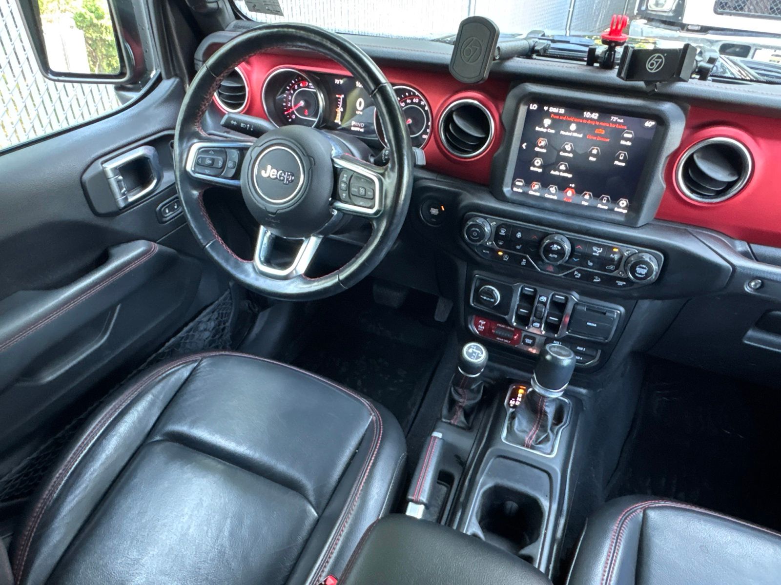 Used 2020 Granite Crystal Clearcoat Metallic Jeep Unlimited Rubicon image 31