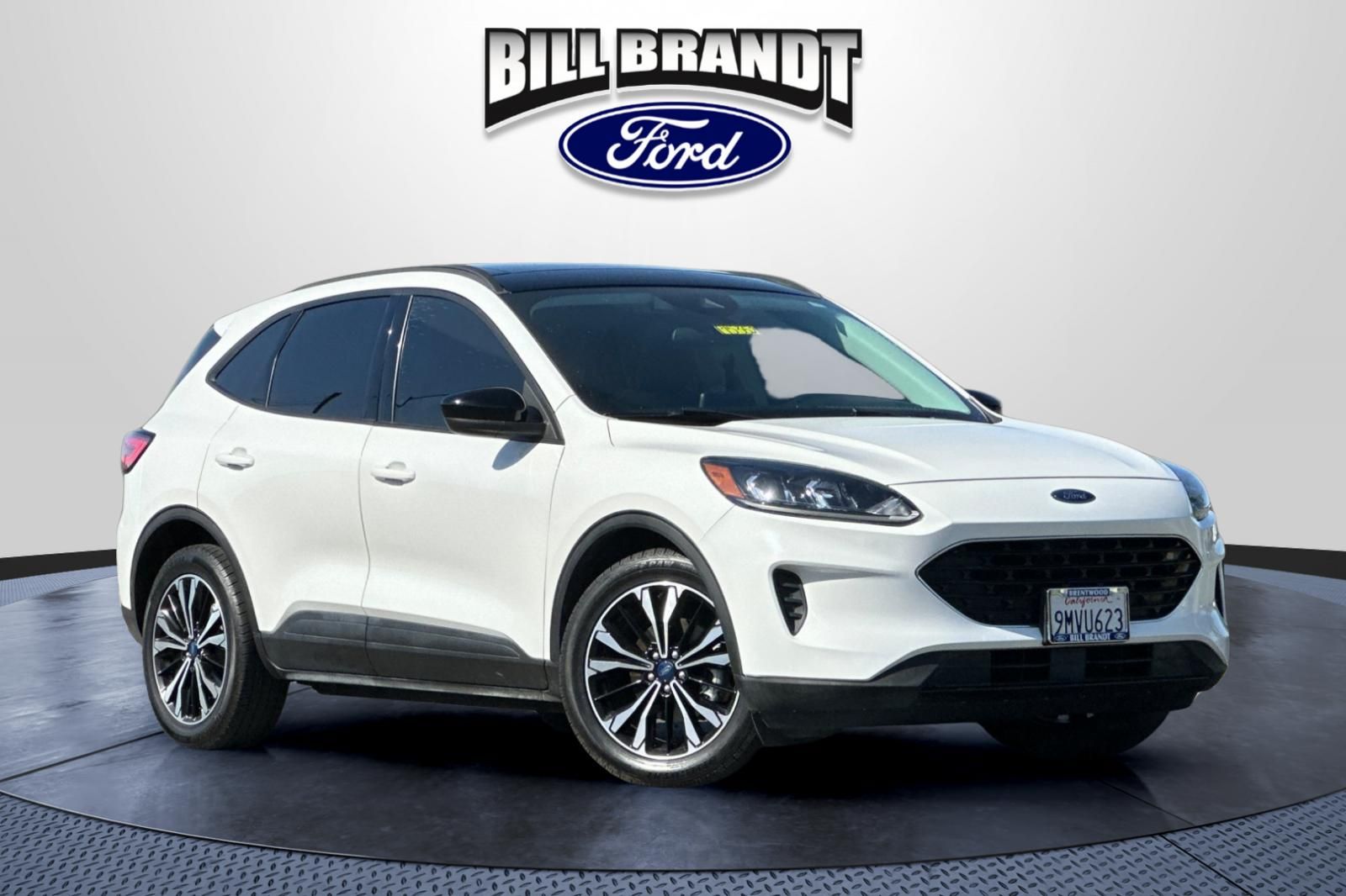 Star White Metallic Tri-Coat 2021 Ford Escape Hybrid SE FWD SUV / Crossover Front-Wheel Drive Continuously Variable Transmission