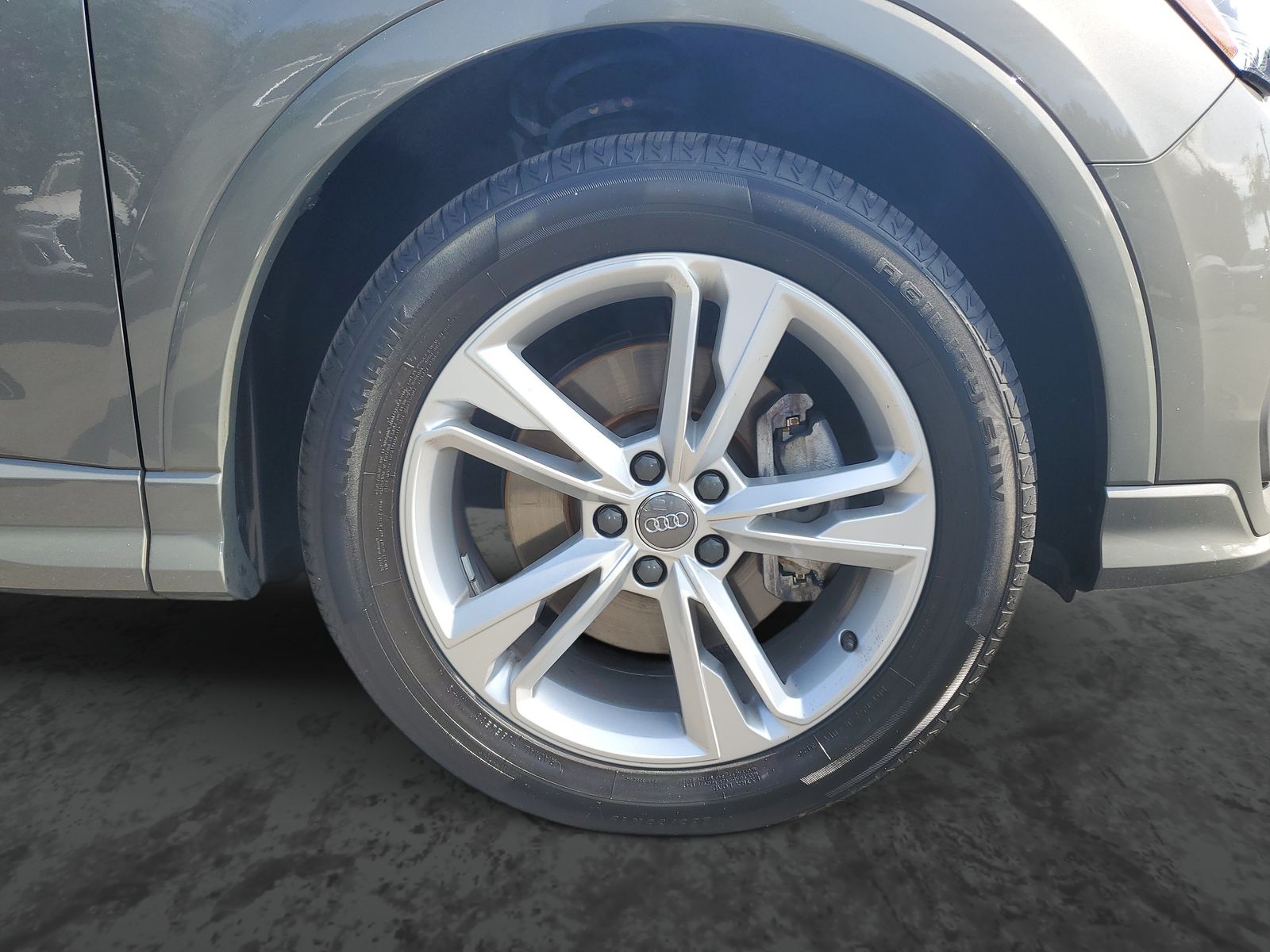 Vehicle photo