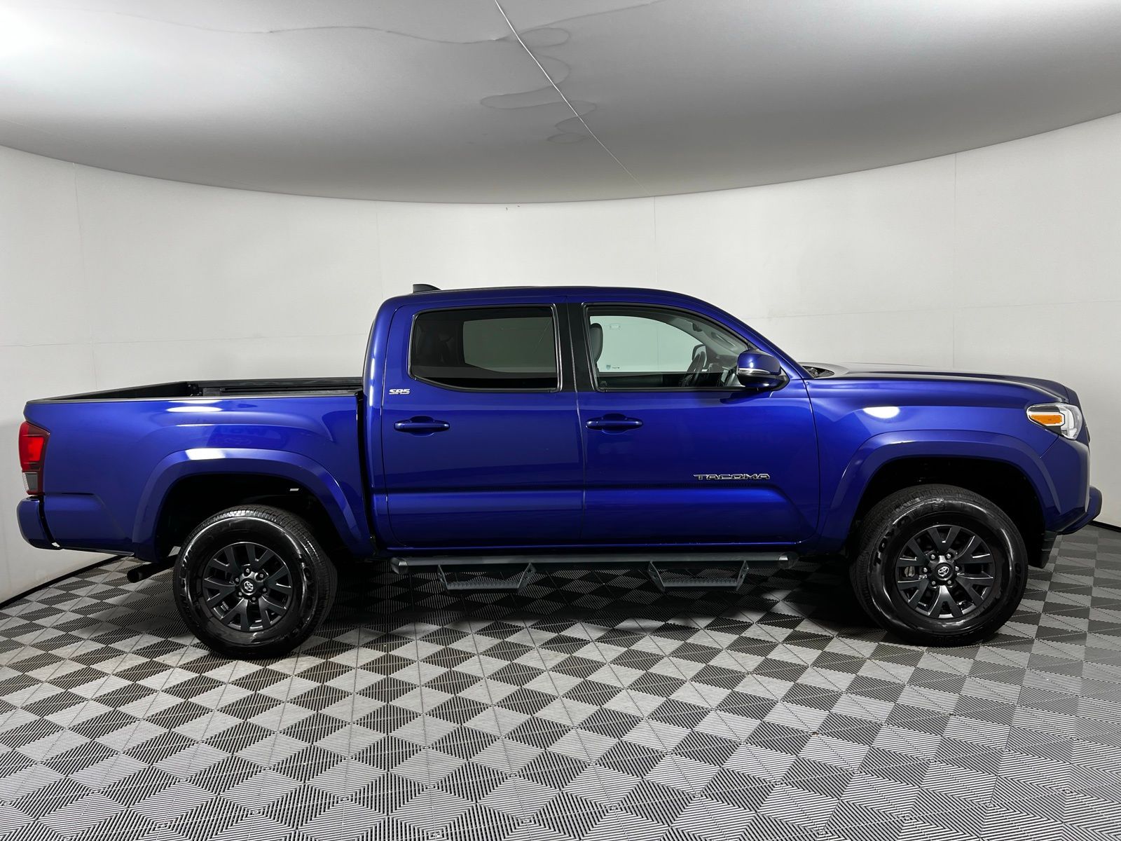 2023 Toyota Tacoma SR5 4