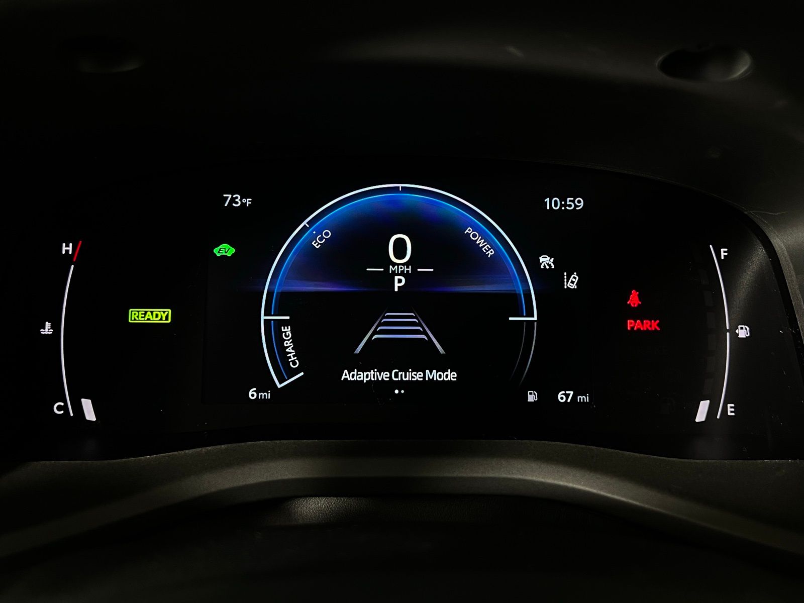 2025 Toyota Camry SE 13