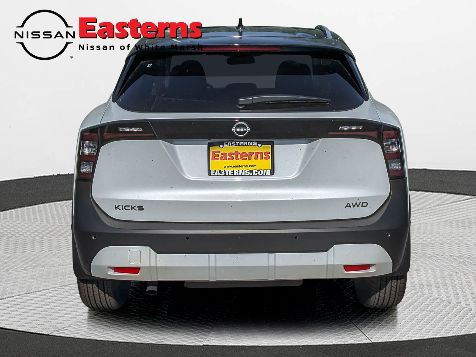 2025 Nissan Kicks SV photo 4