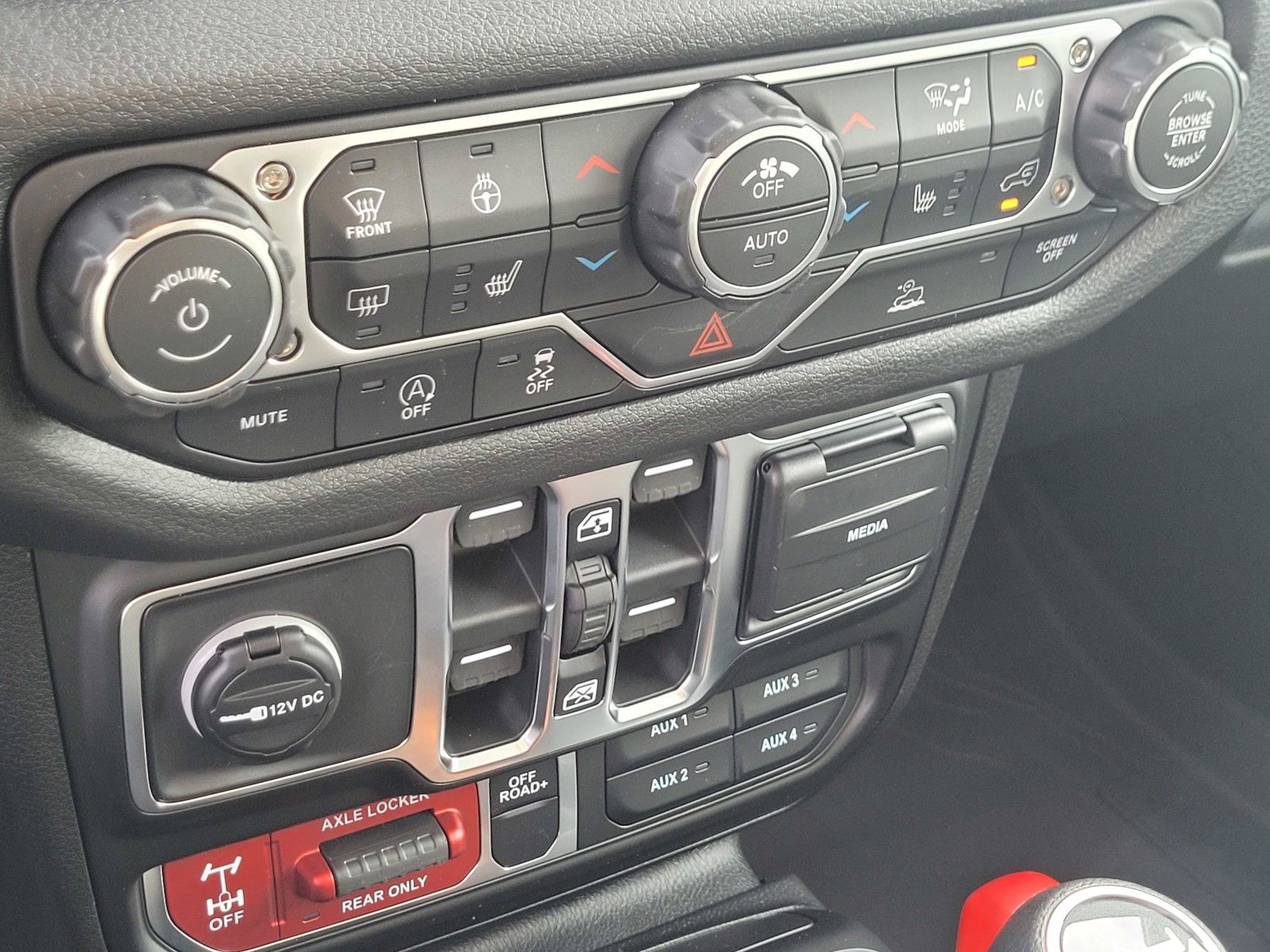 New 2026 White/off-white Jeep Willys image 15