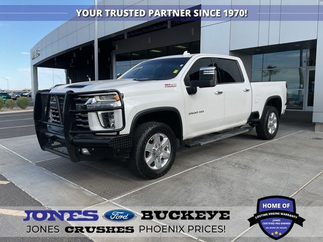 White (Iridescent Pearl Tricoat) 2022 Chevrolet Silverado 2500HD Pickup Truck Four-Wheel Drive Automatic