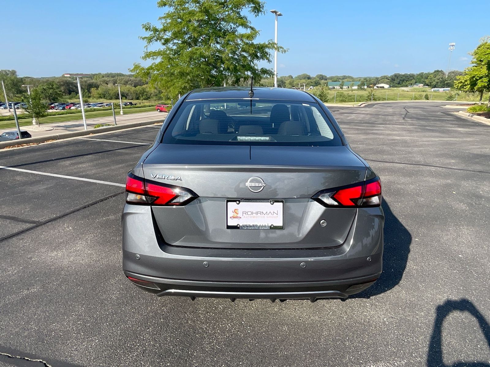 2024 Nissan Versa 1.6 S 32